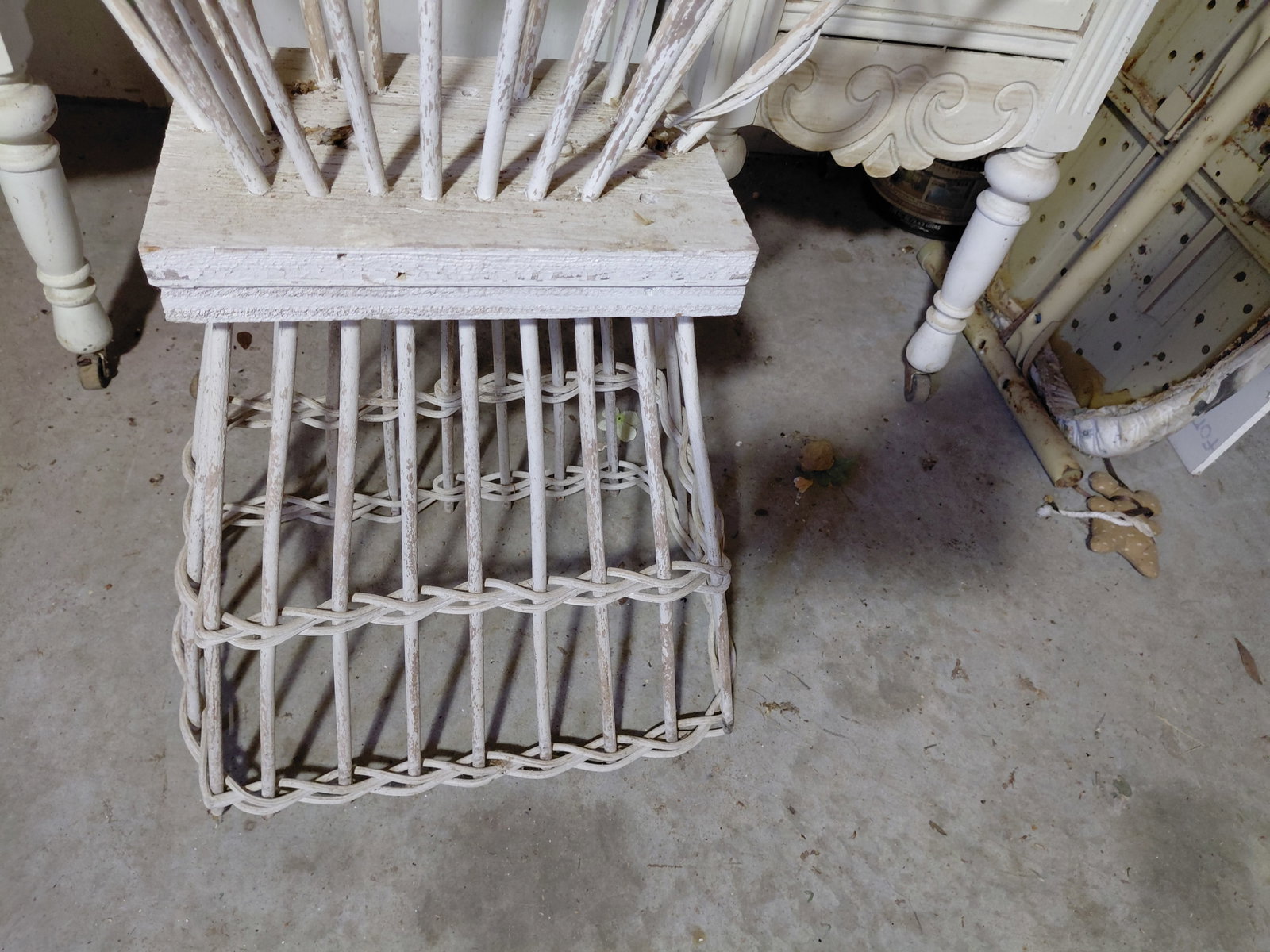 Wicker Plant Stand Basket / Needs some TLC as seen - 5