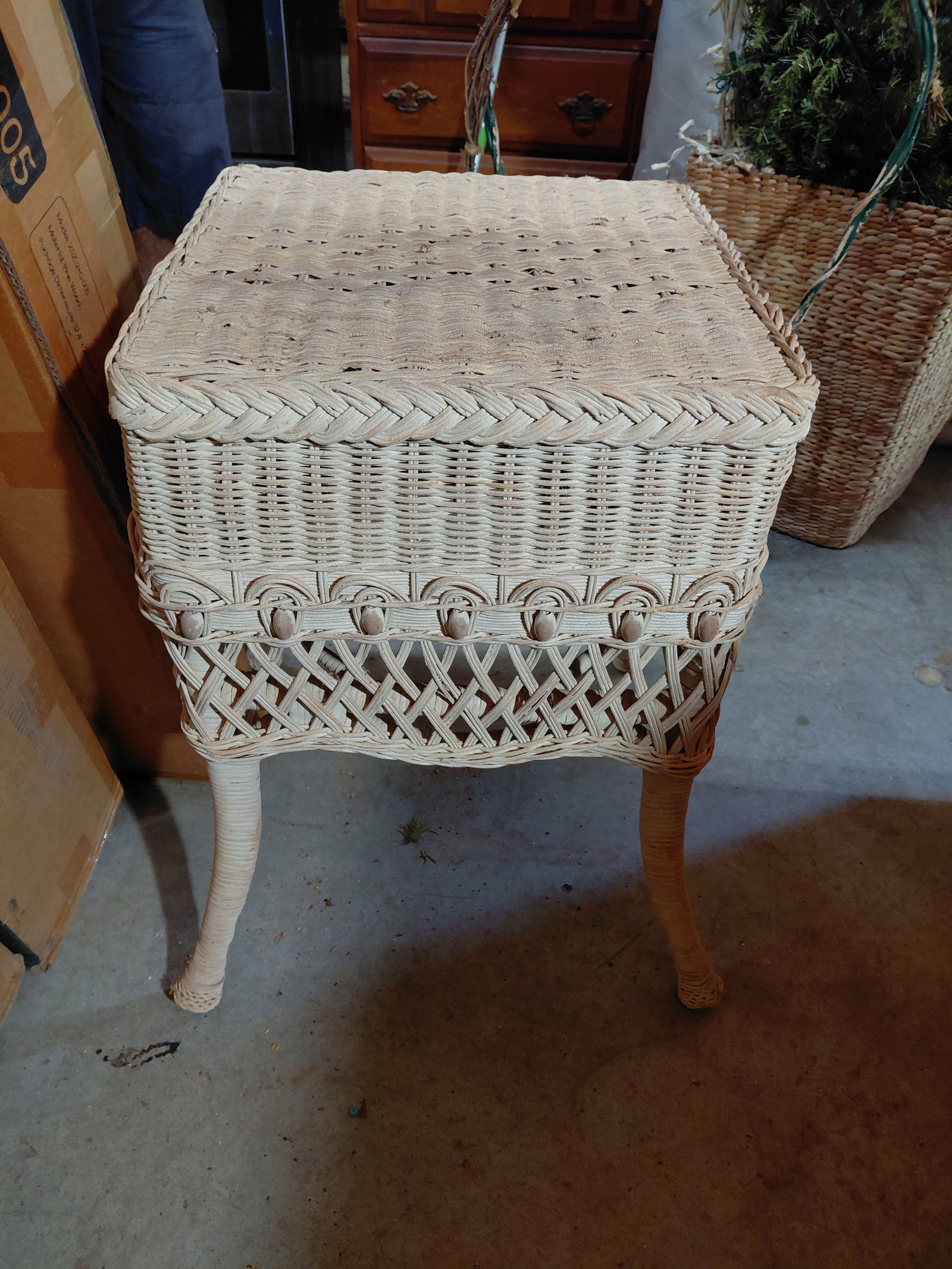 Vintage Wicker Plant Stand / Table (1 of 6)