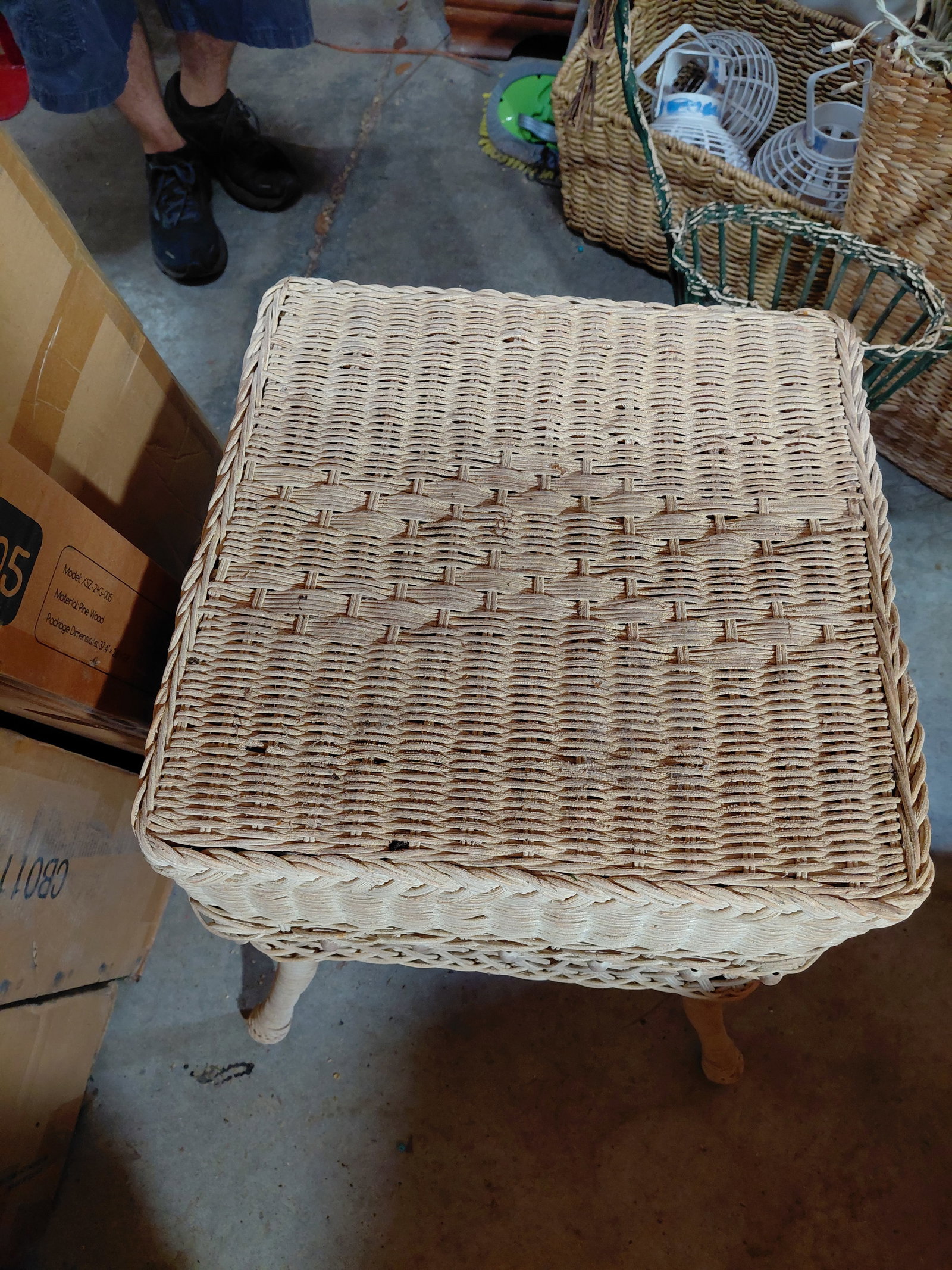 Vintage Wicker Plant Stand / Table - 3