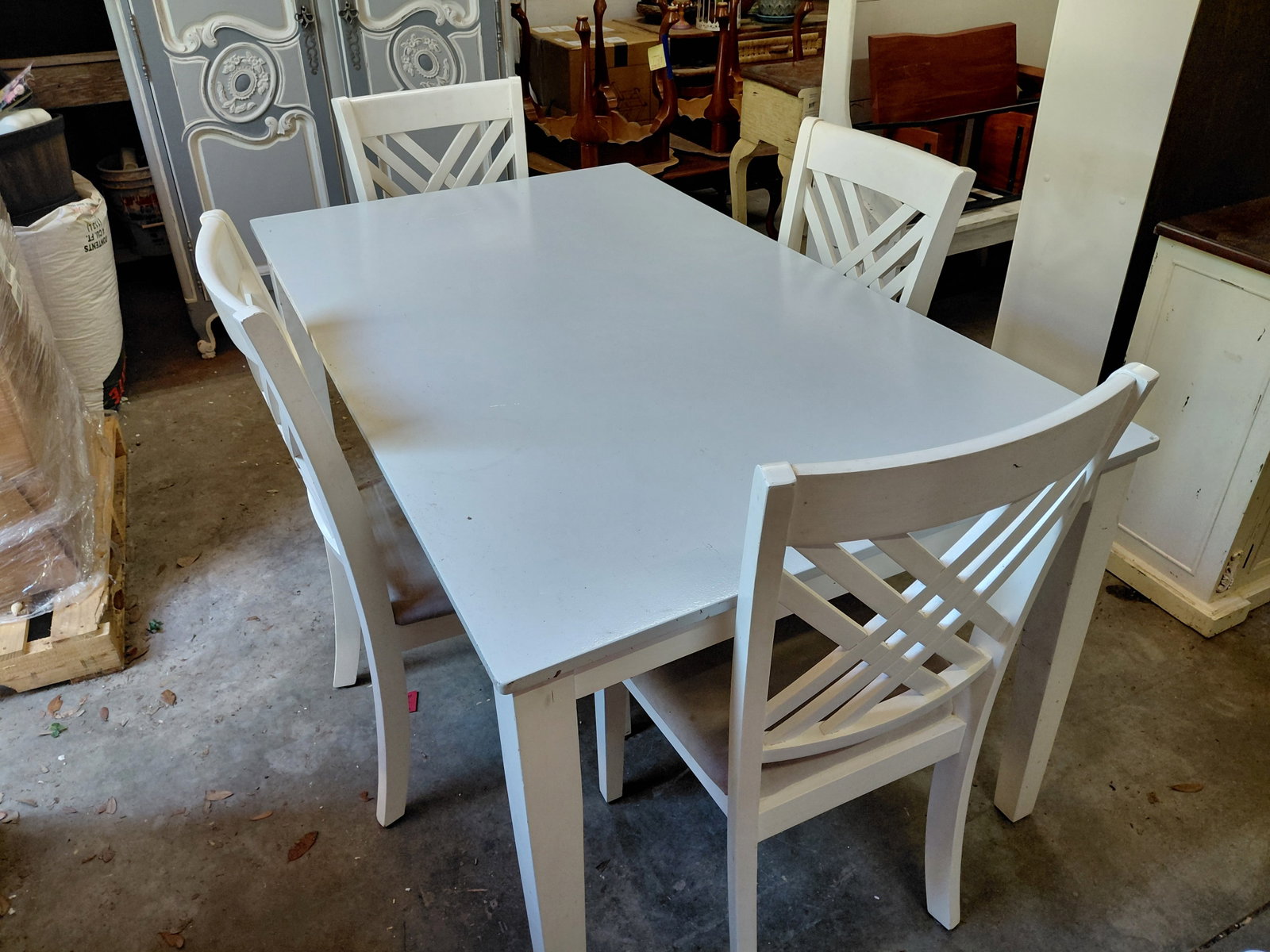 Contemporary Country Farmhouse Table with 5 Chairs / seats need cleaned or recovered - 3