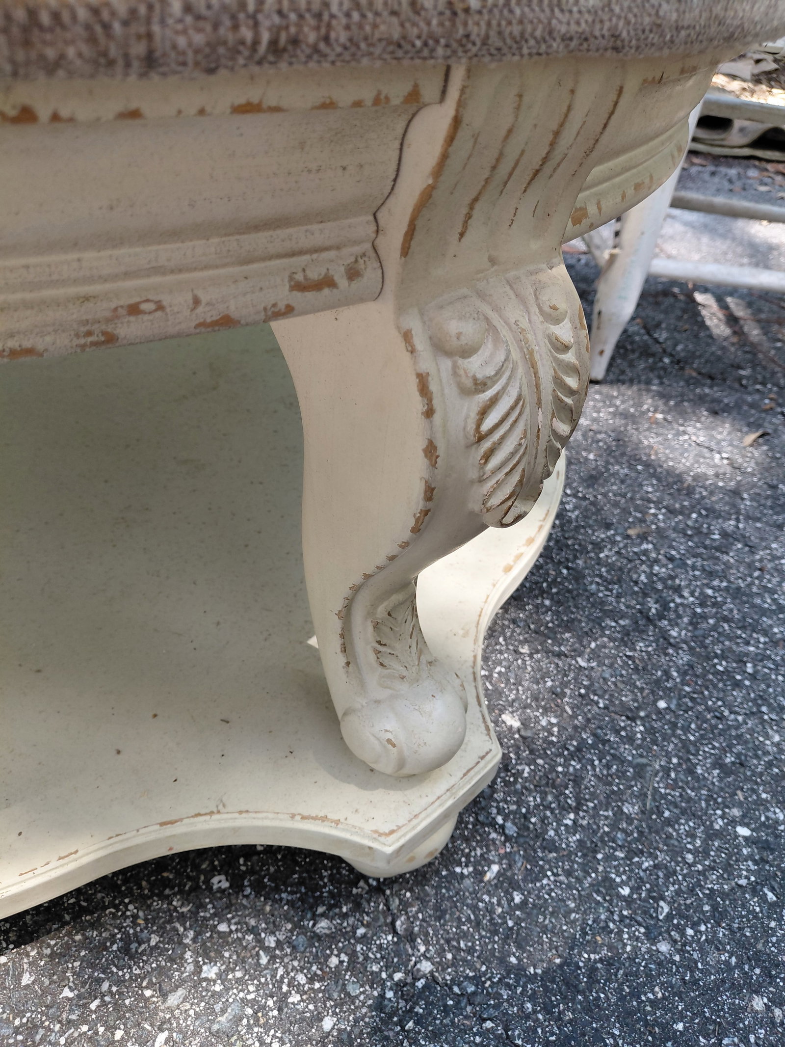 Beautiful Large French Style Tufted Bench/ Fabric needs cleaned as seen - 7
