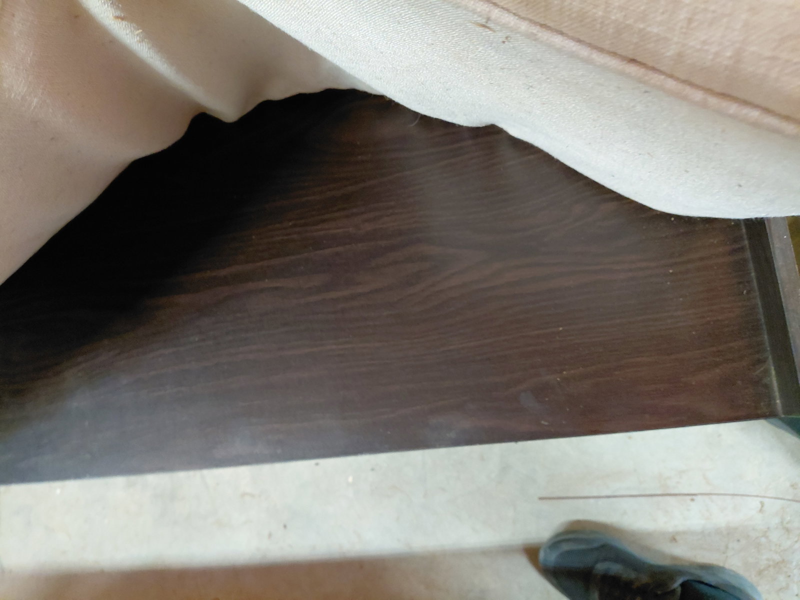 Contemporary Entry Bench / cushion needs cleaned - 5