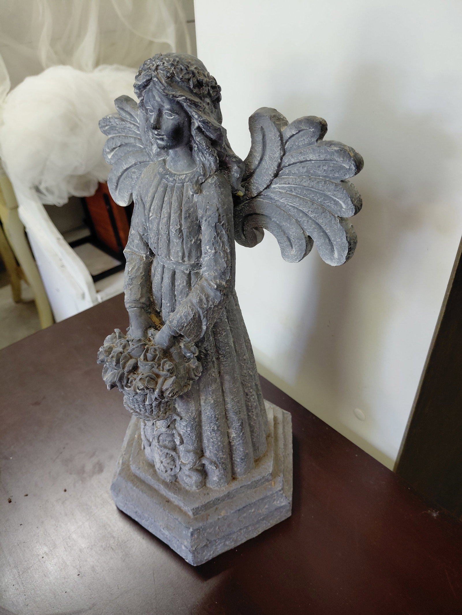 Garden Angel Statue / Resin - 3