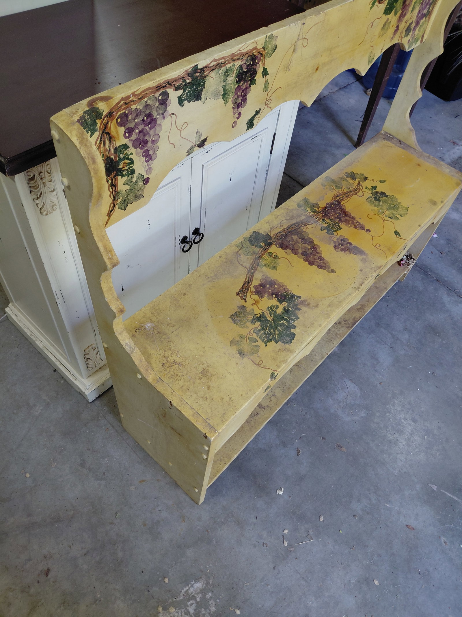 Country Farmhouse Painted Wood Bench / needs a good cleaning - 5