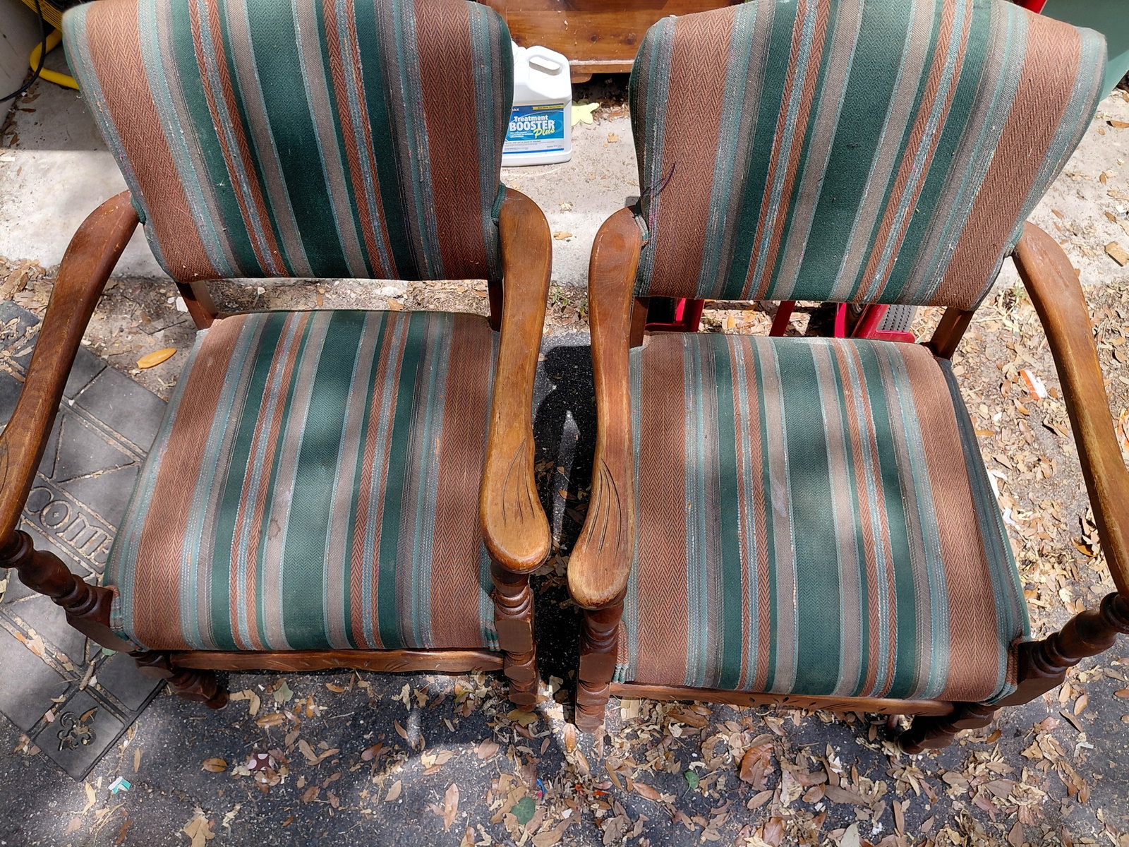 Vintage Pair of Striped Side Chairs - 3