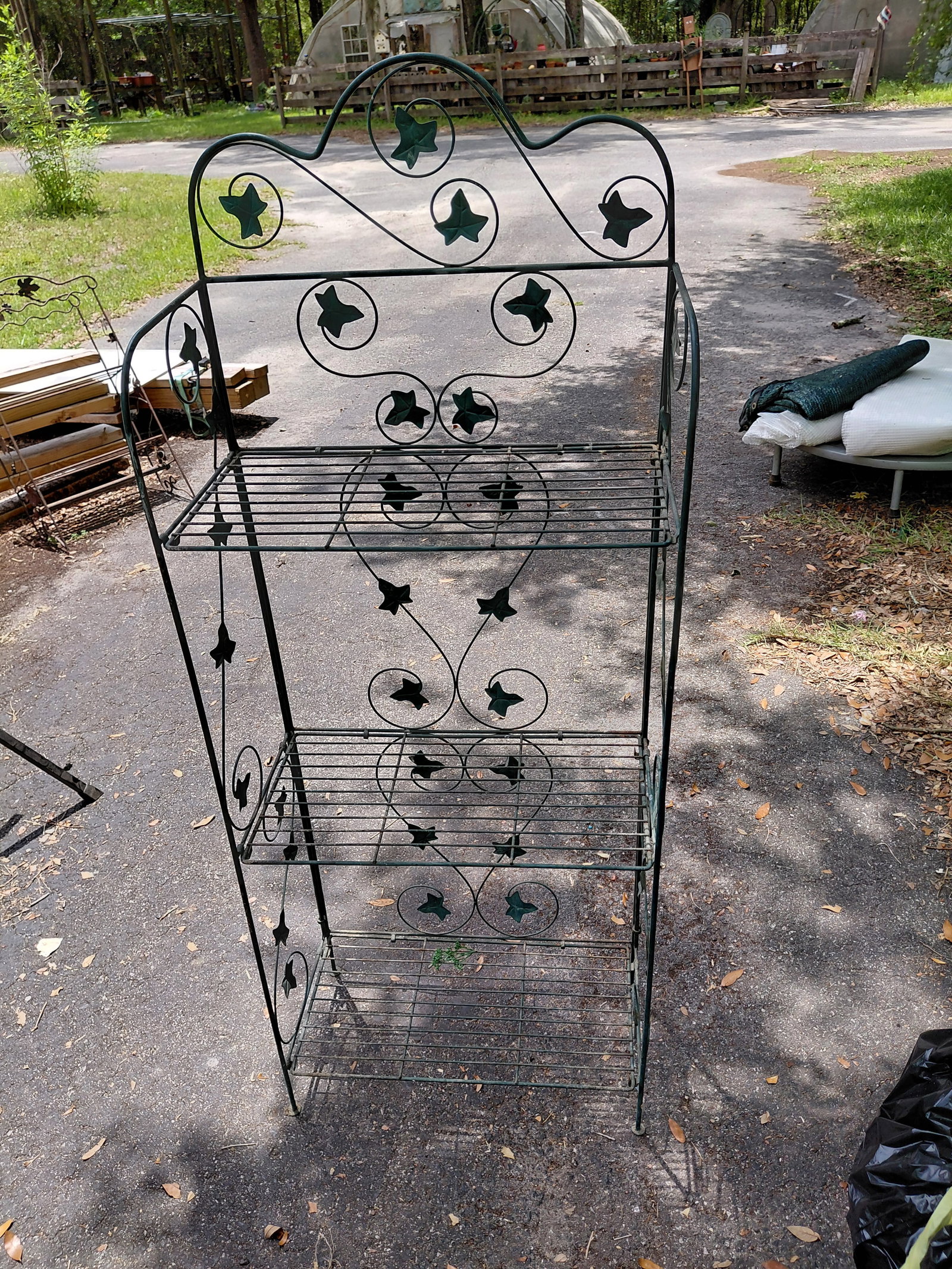 Folding Metal Plant Stand (1 of 6)