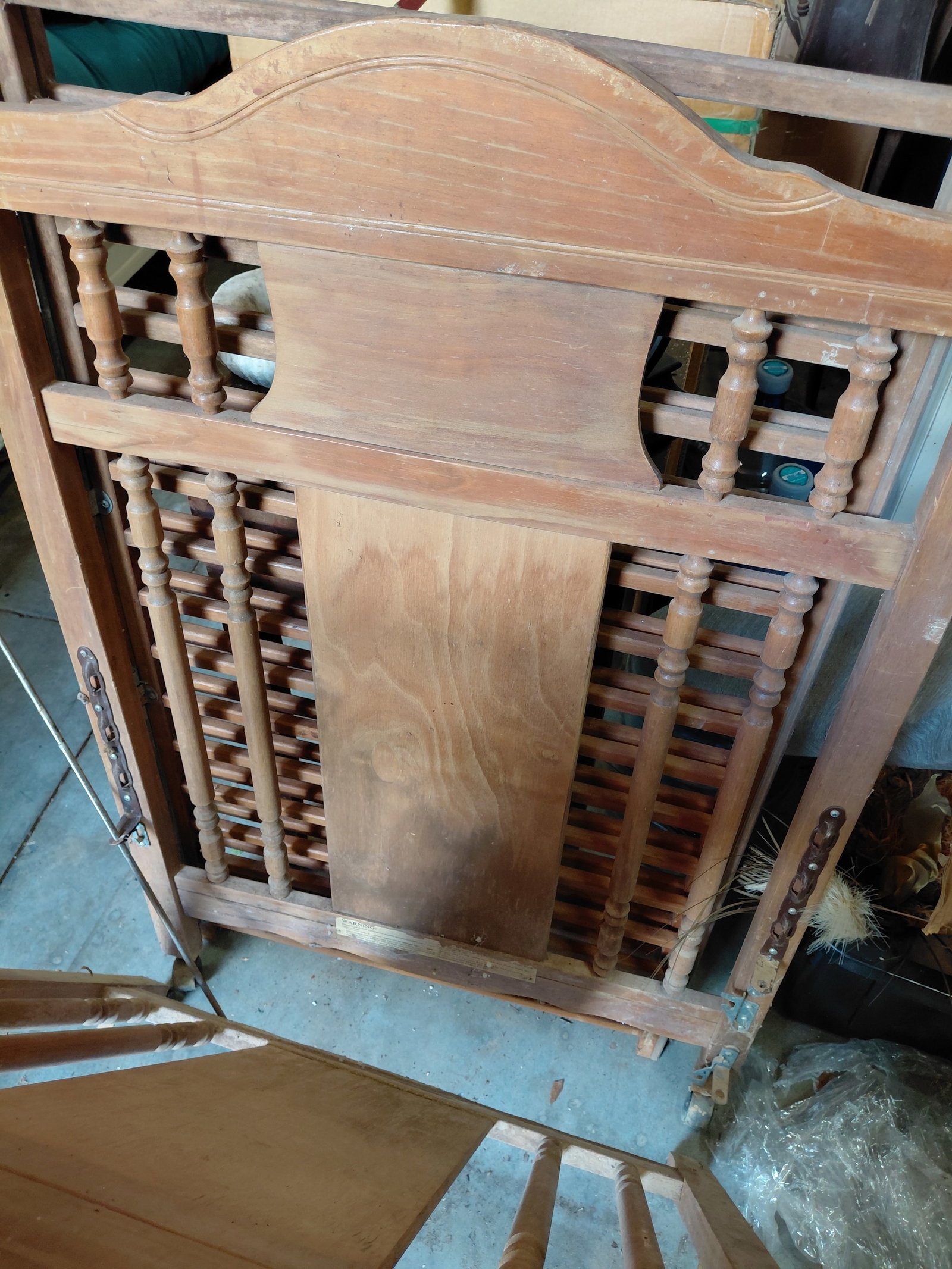 Baby Bed Frame / missing pieces / sold in as seen condition - 3