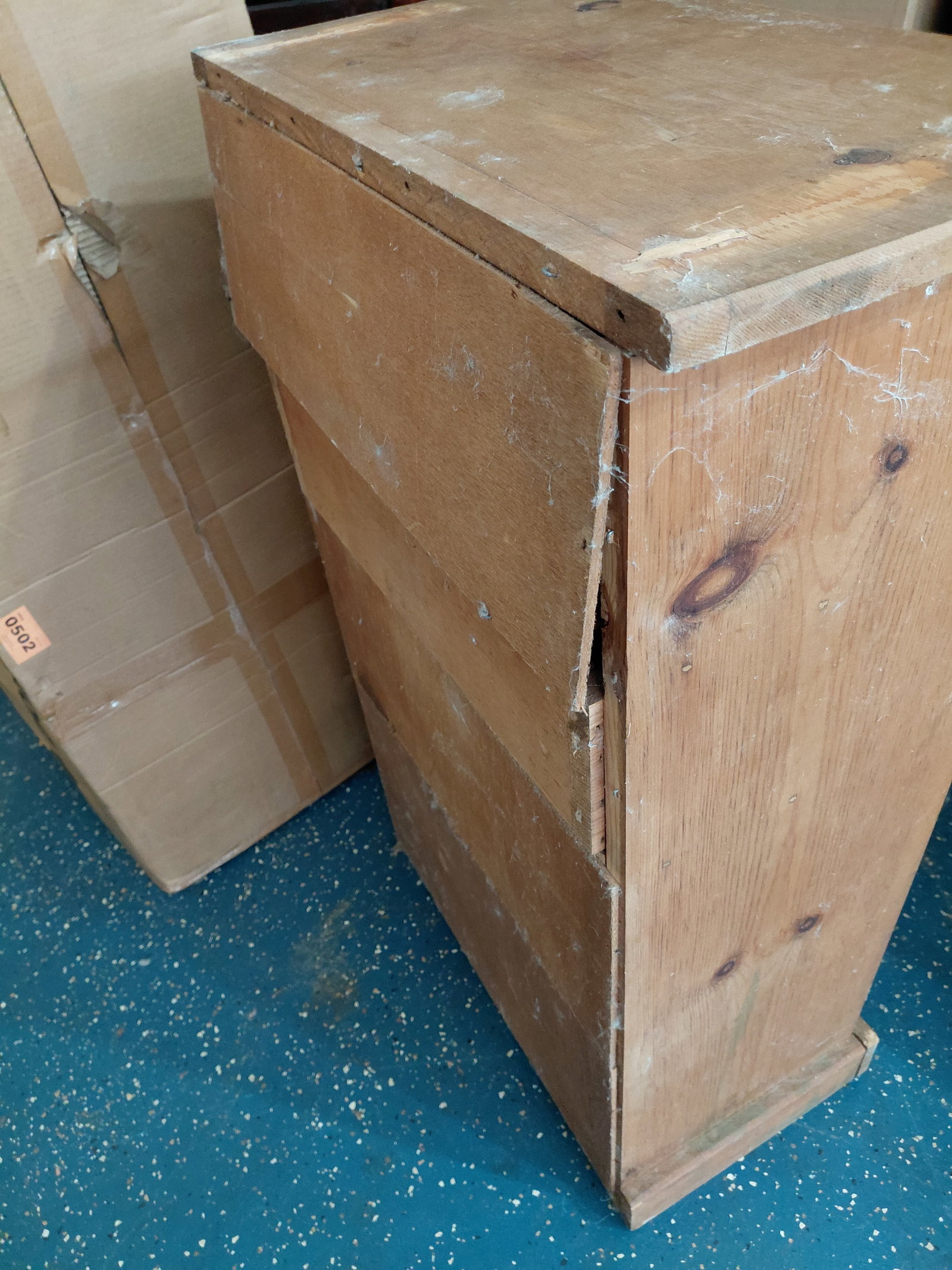 Rustic Wood Heart Kitchen Cabinet / needs back reattached as seen - 10