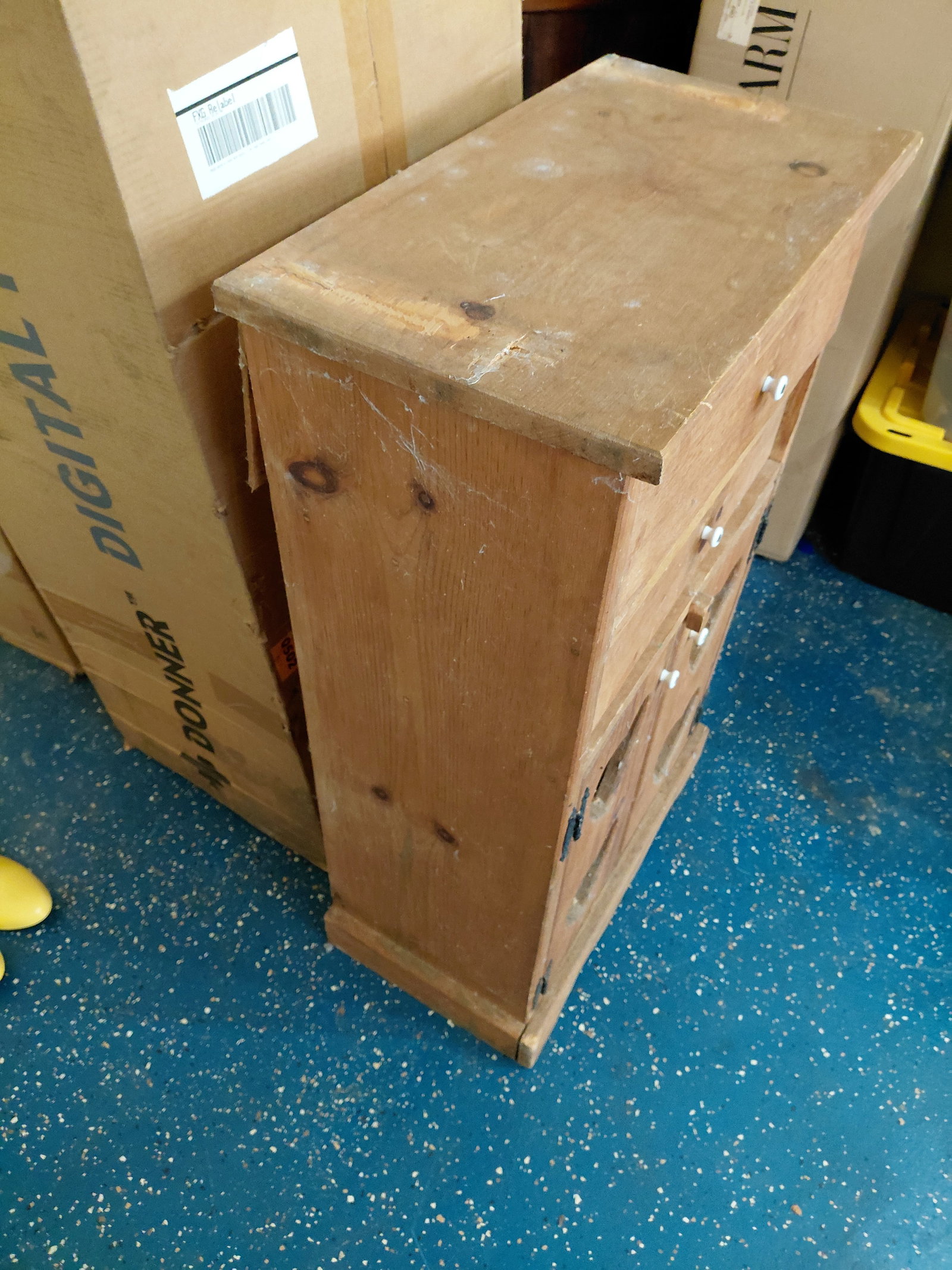 Rustic Wood Heart Kitchen Cabinet / needs back reattached as seen - 7