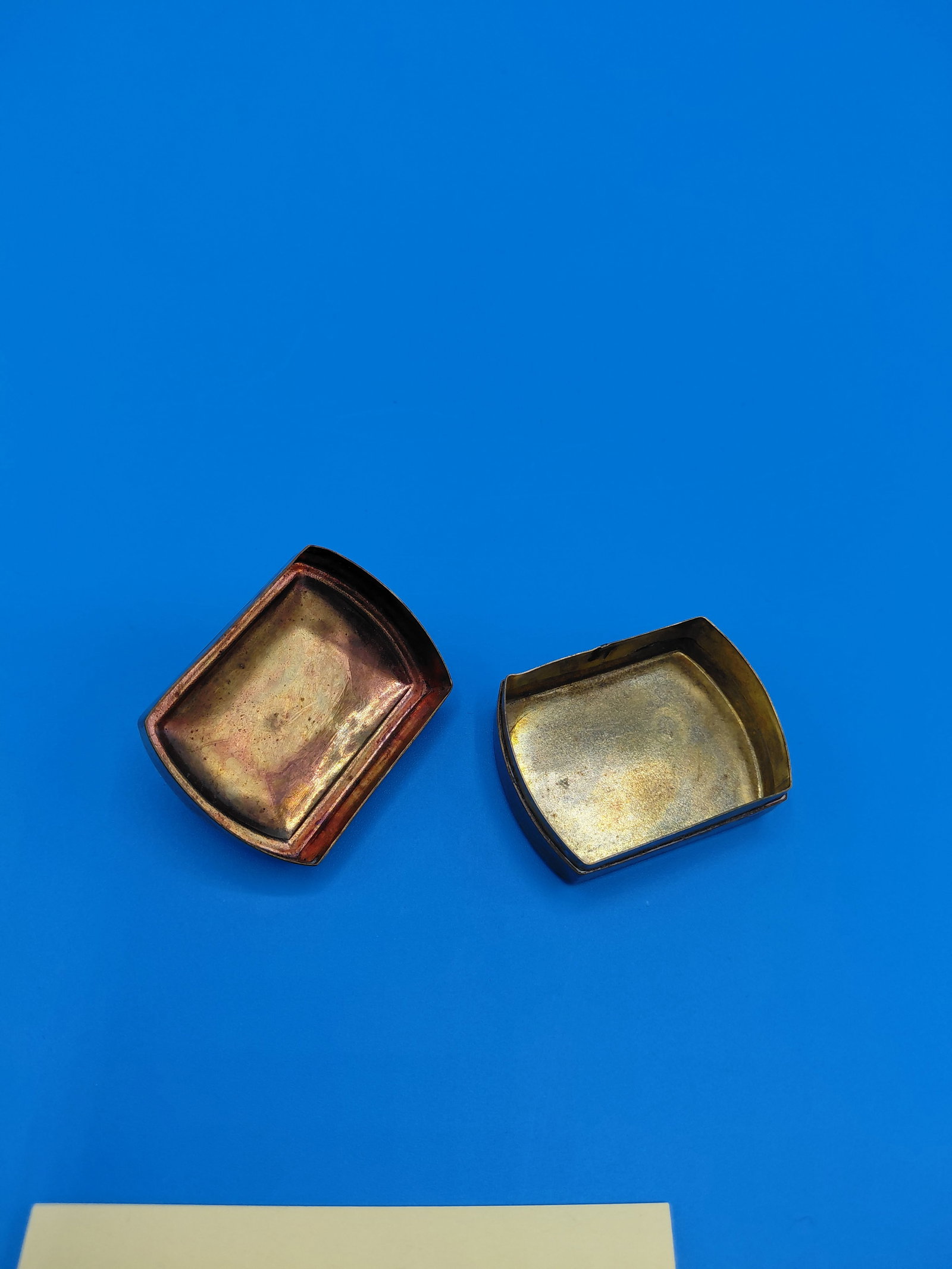 Vintage Small Snuff Box / Brass with Jade Stone - 3