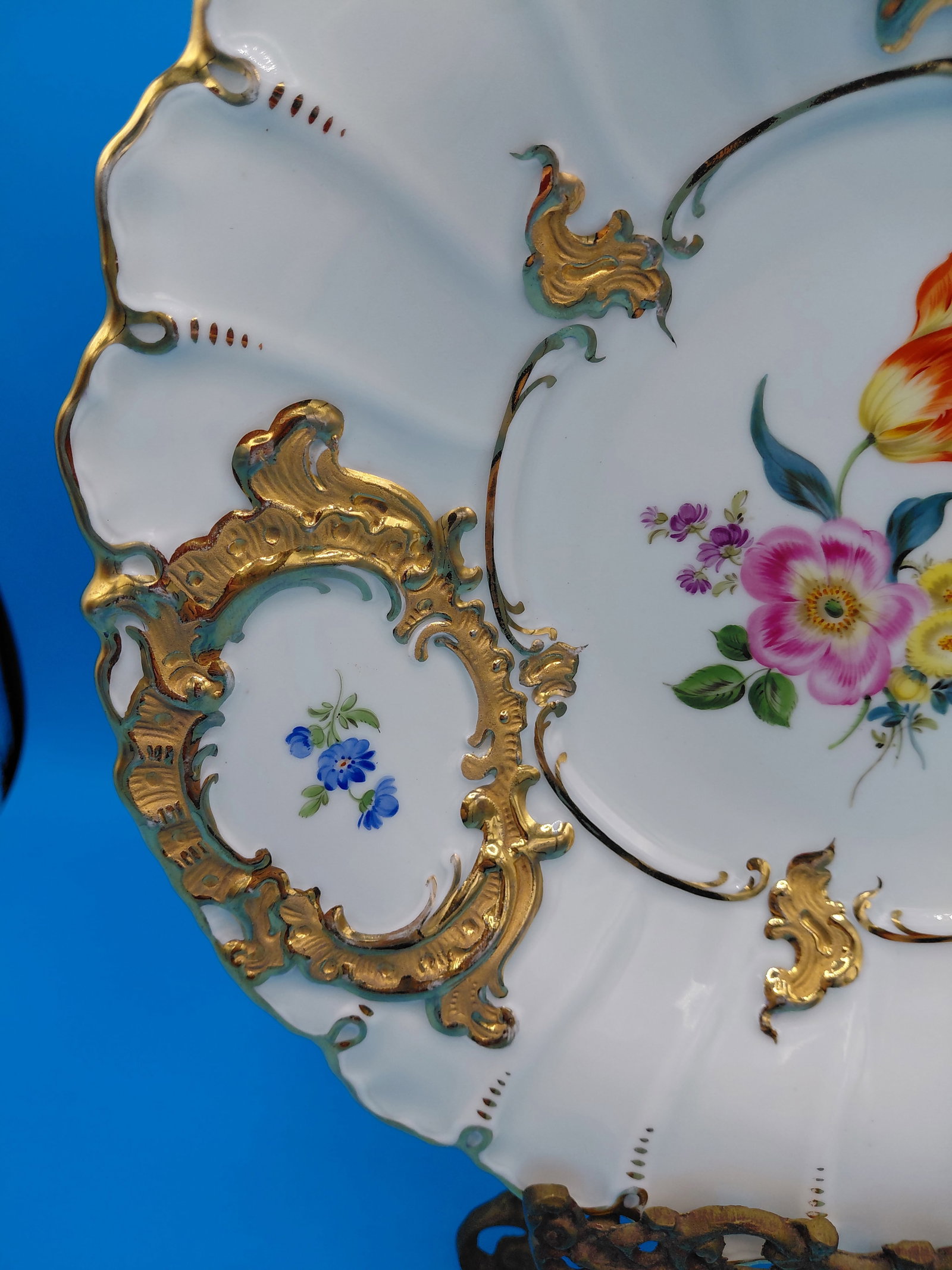 Stunning Meissen Gold Plated Serving Piece / Stand not included - 3