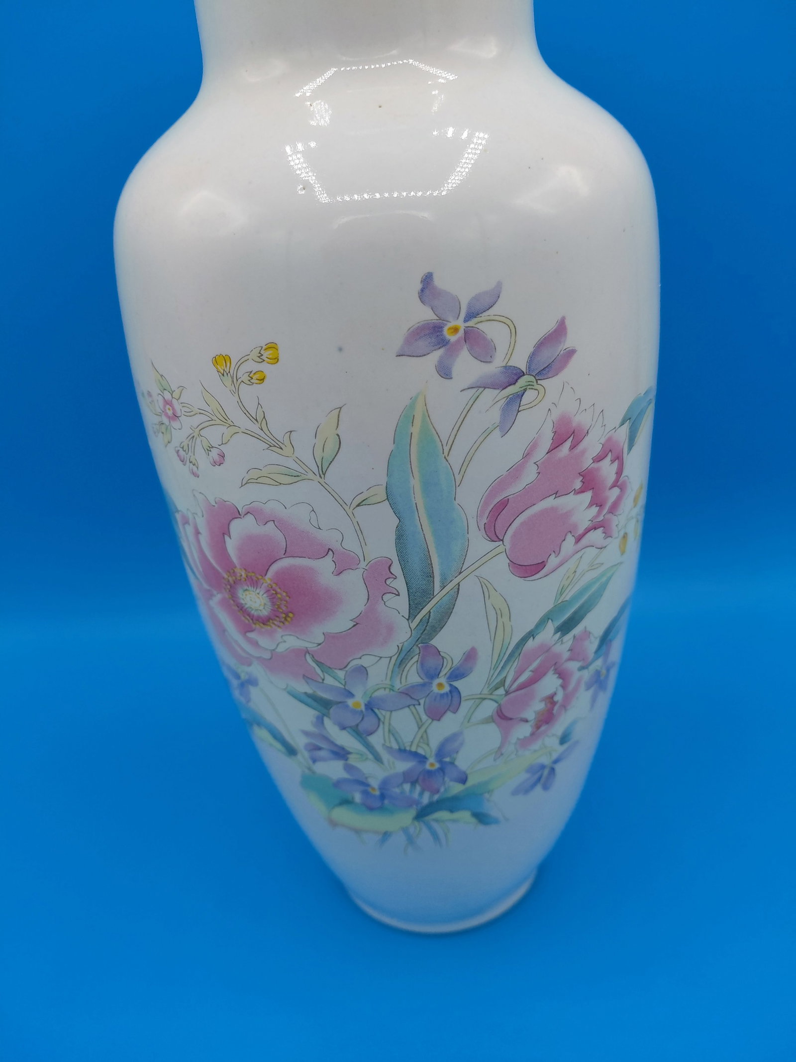 Porcelain Temple Jar Vase - 3