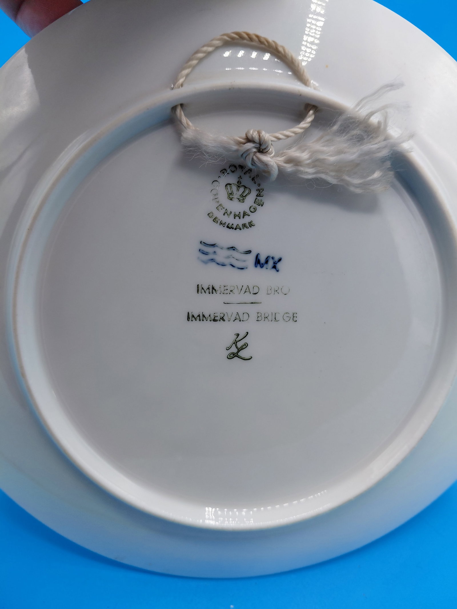 Vintage set of 4 Royal Copenhagen Decorative Plates / stand not included - 5