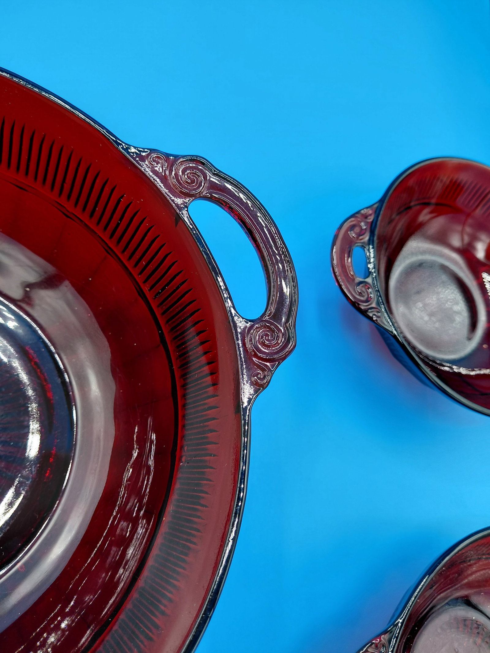 Vintage Early 1900s Berry Bowl Set / Ruby Glass no visible chips or cracks - 7