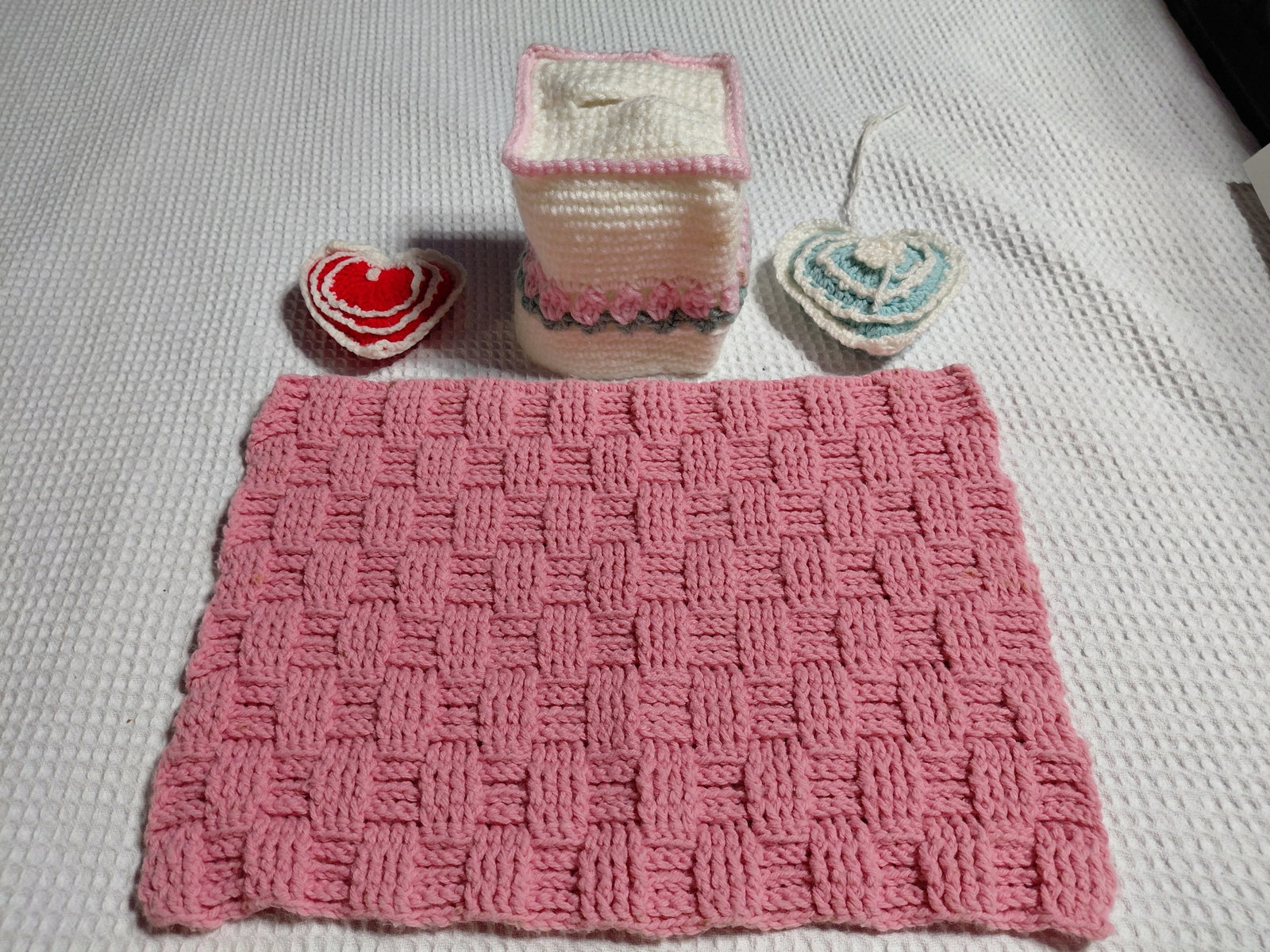 Mixed Lot of Vintage Crochet pieces: Mixed Lot of Vintage Crochet pieces