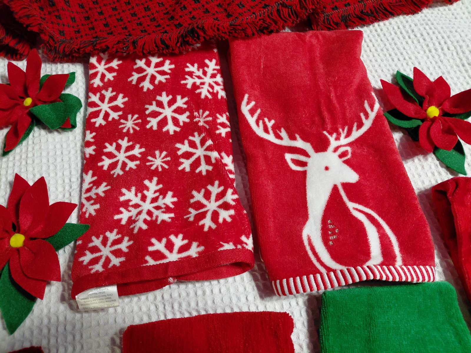 Large Christmas Lot of Table Cloth Runner Towels etc - 6
