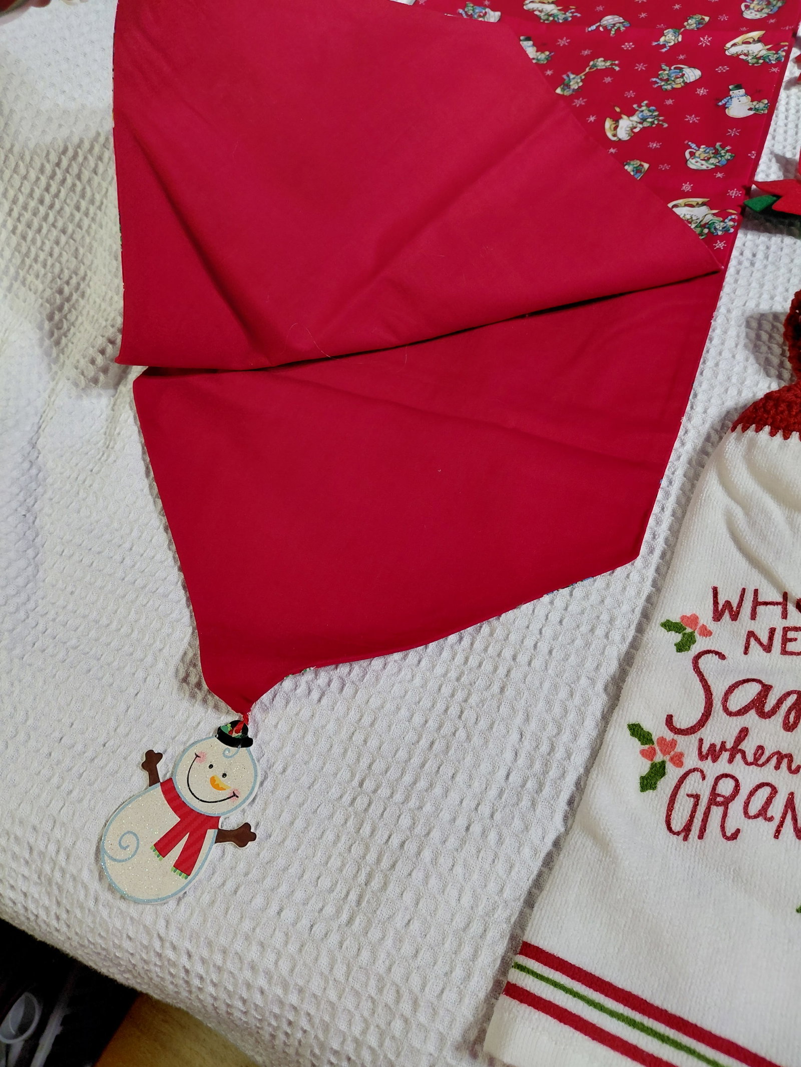 Large Christmas Lot of Table Cloth Runner Towels etc - 9