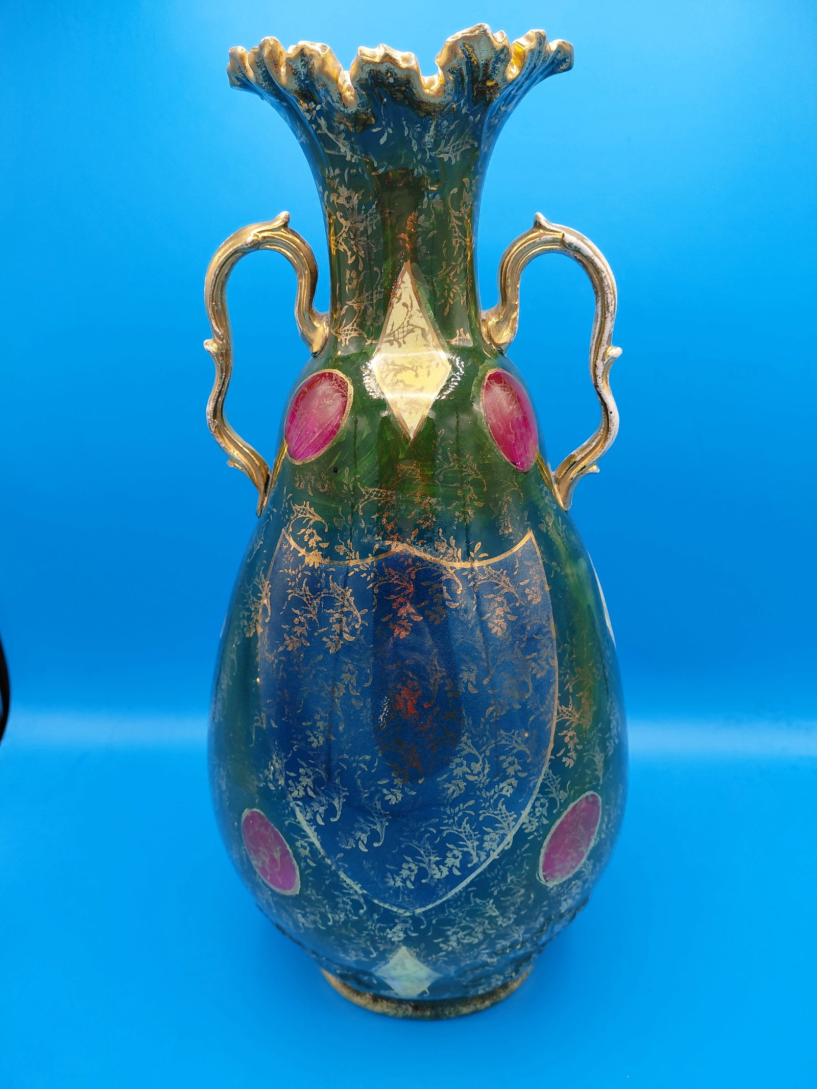 Beautiful Victorian English Pottery Vase - 6
