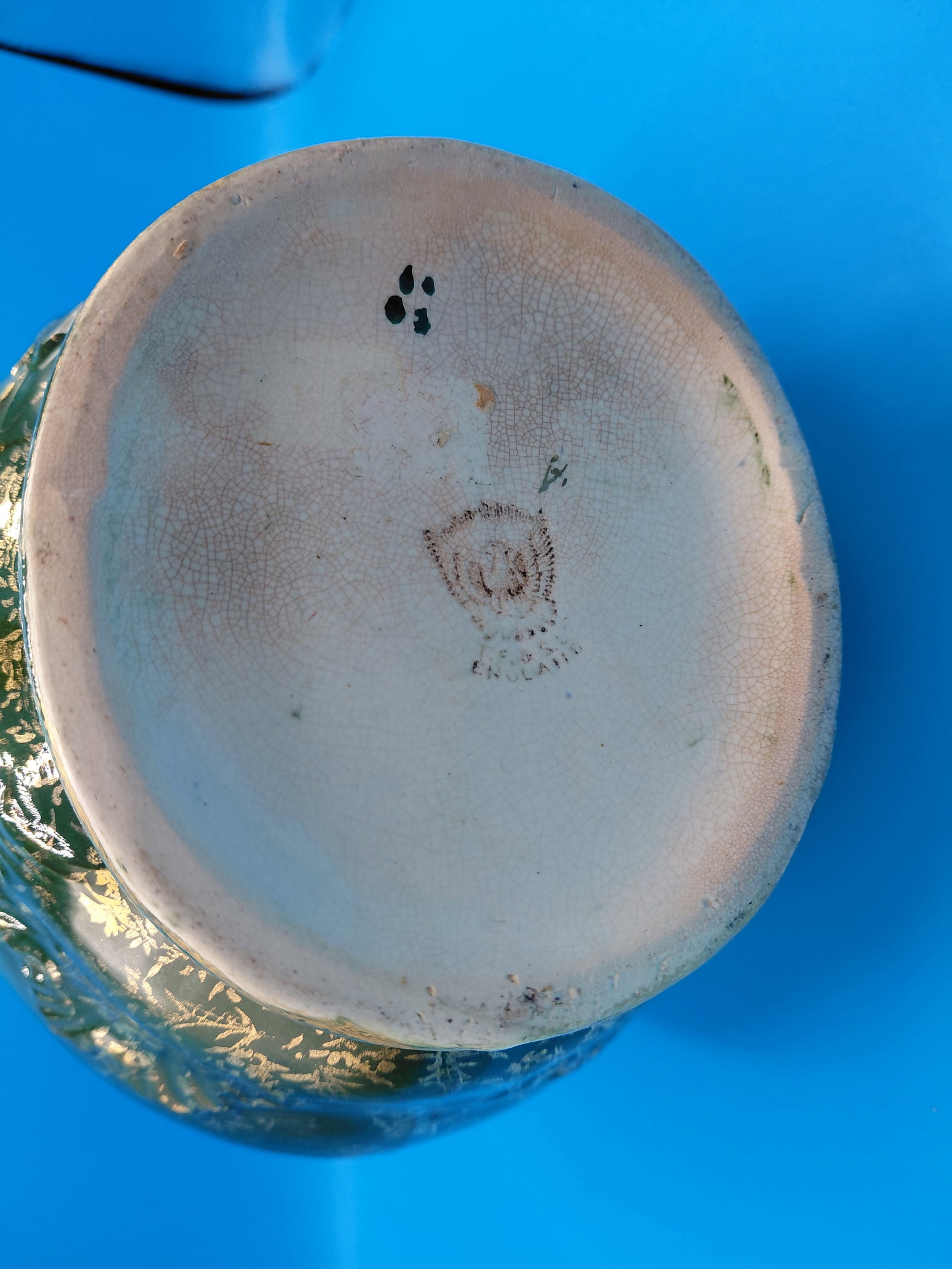 Beautiful Victorian English Pottery Vase - 7