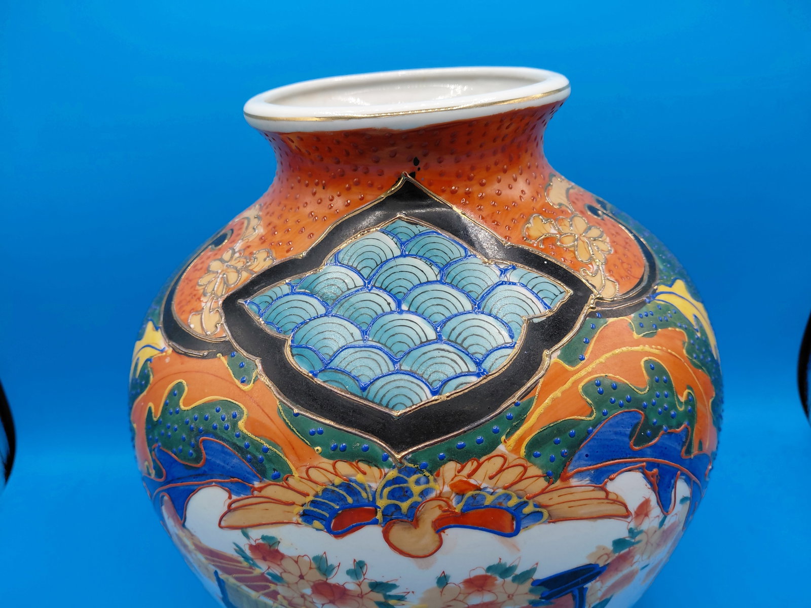 Large Ornate Japanese Temple Jar Vase - 4