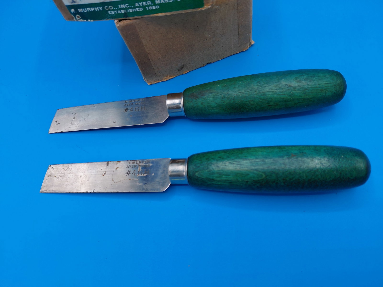Vintage In Box Pair of Murphy Shoe Knives / wood handles / don?t appear to have ever been used - 3