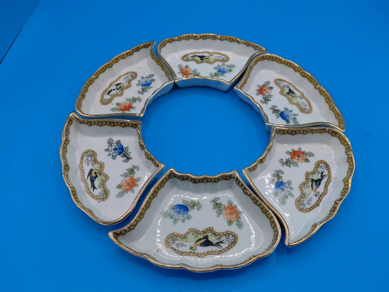 Vintage set of Lazy Susan Porcelain Trays (1 of 5)