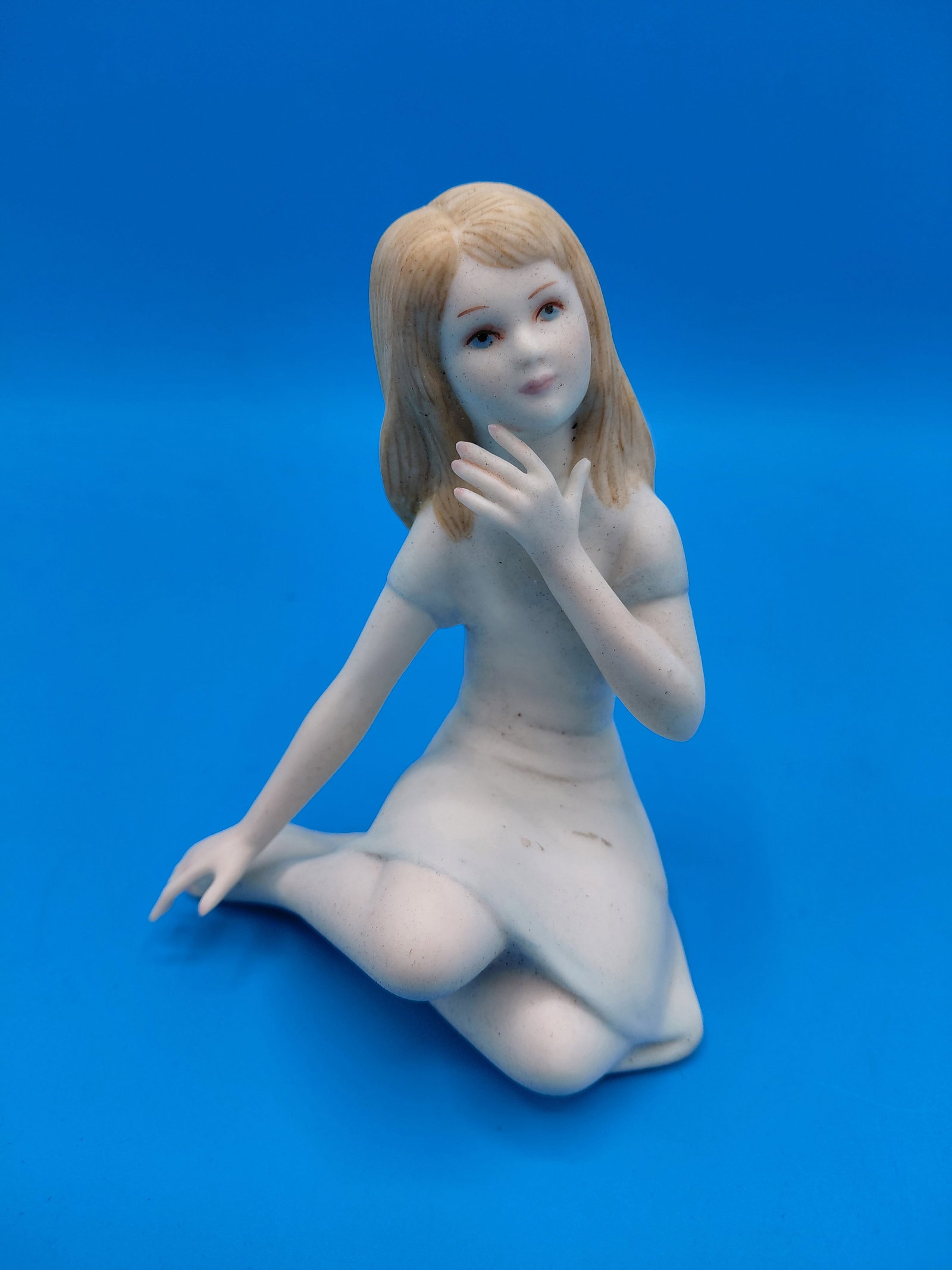 Vintage Porcelain Cybis Thumbelina Figurine / with color (1 of 7)