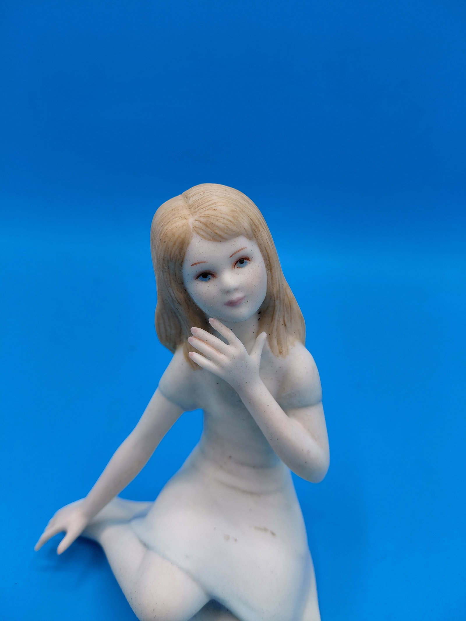 Vintage Porcelain Cybis Thumbelina Figurine / with color - 3