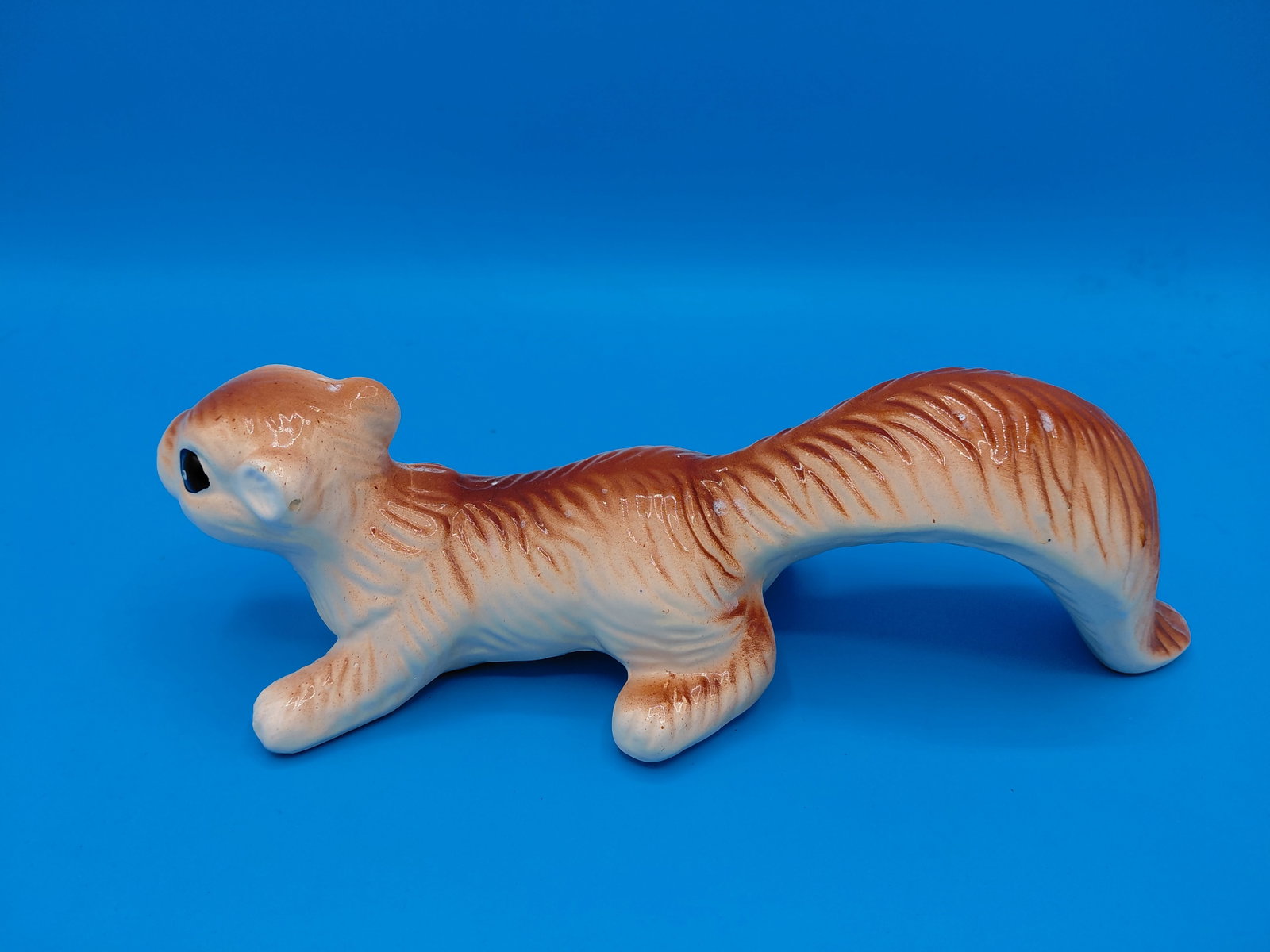 Vintage Porcelain Wall Squirrel Statue - 4