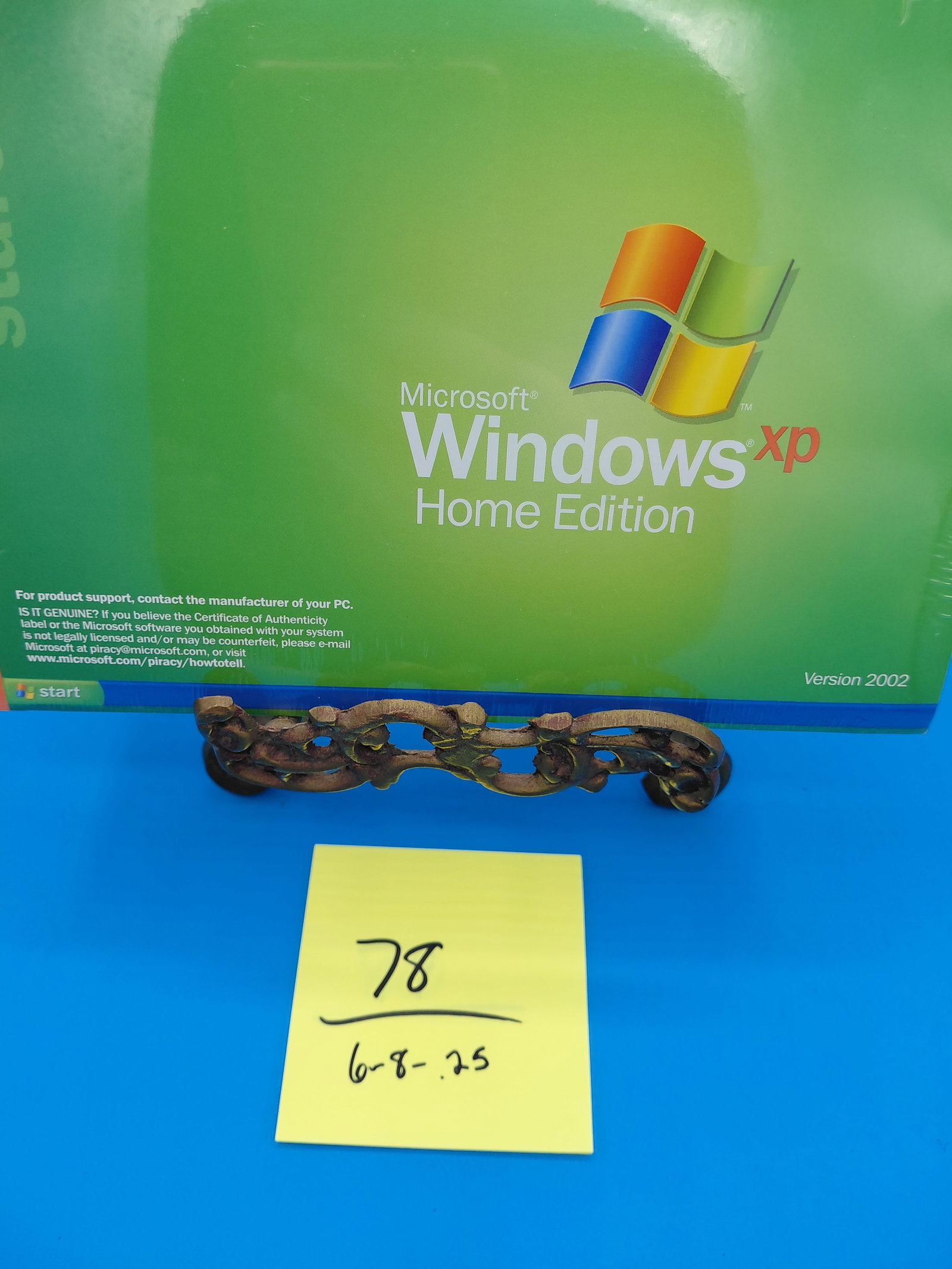 NEW Sealed Windows XP Version 2002 - 2