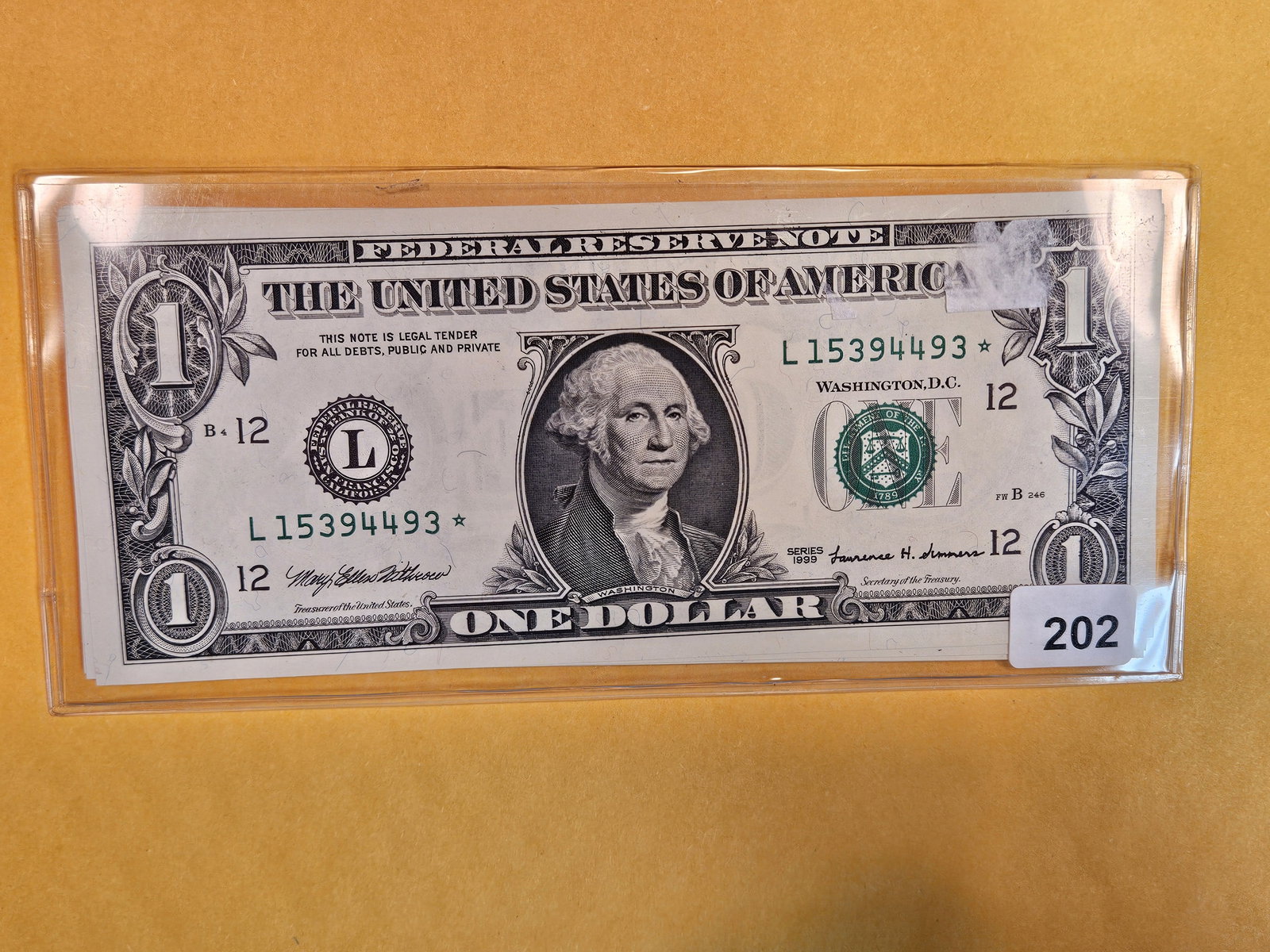 Five GEM Crisp Uncirculated Star Replacement notes (1 of 2)
