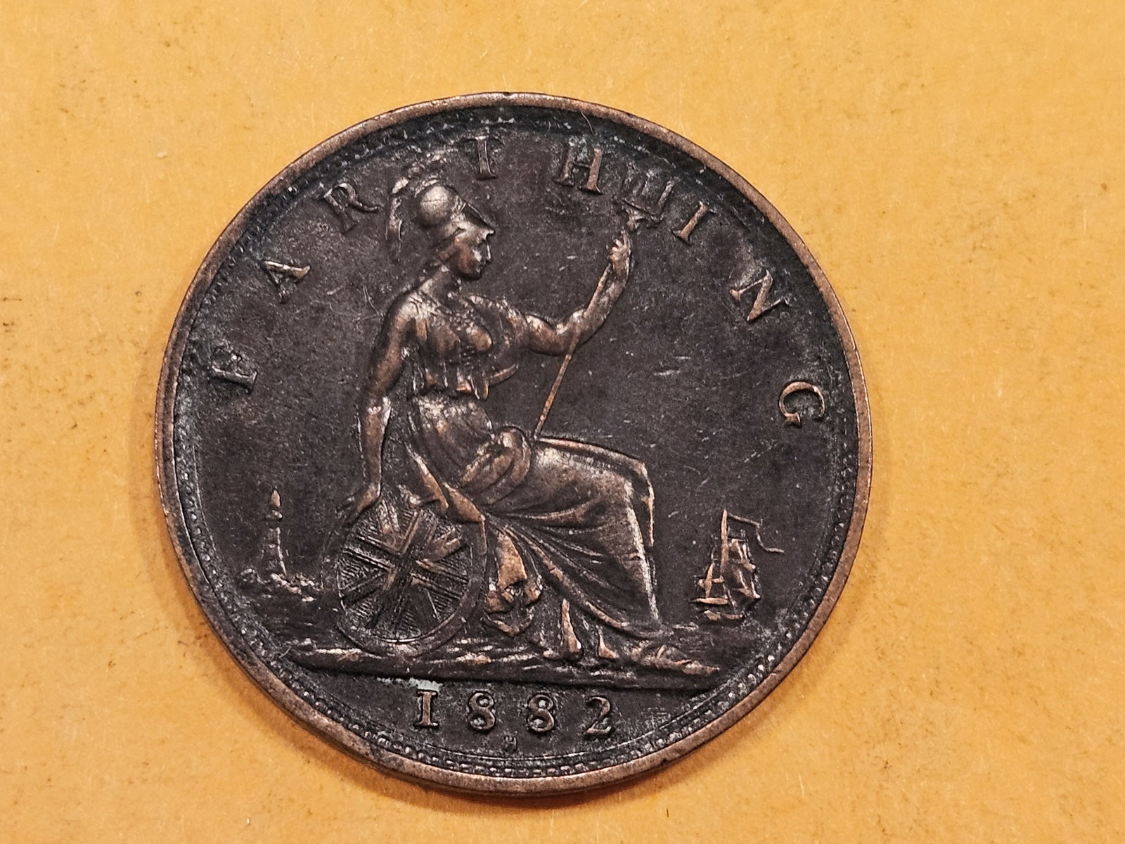 Very Nice 1882-H Great Britain farthing (1 of 5)
