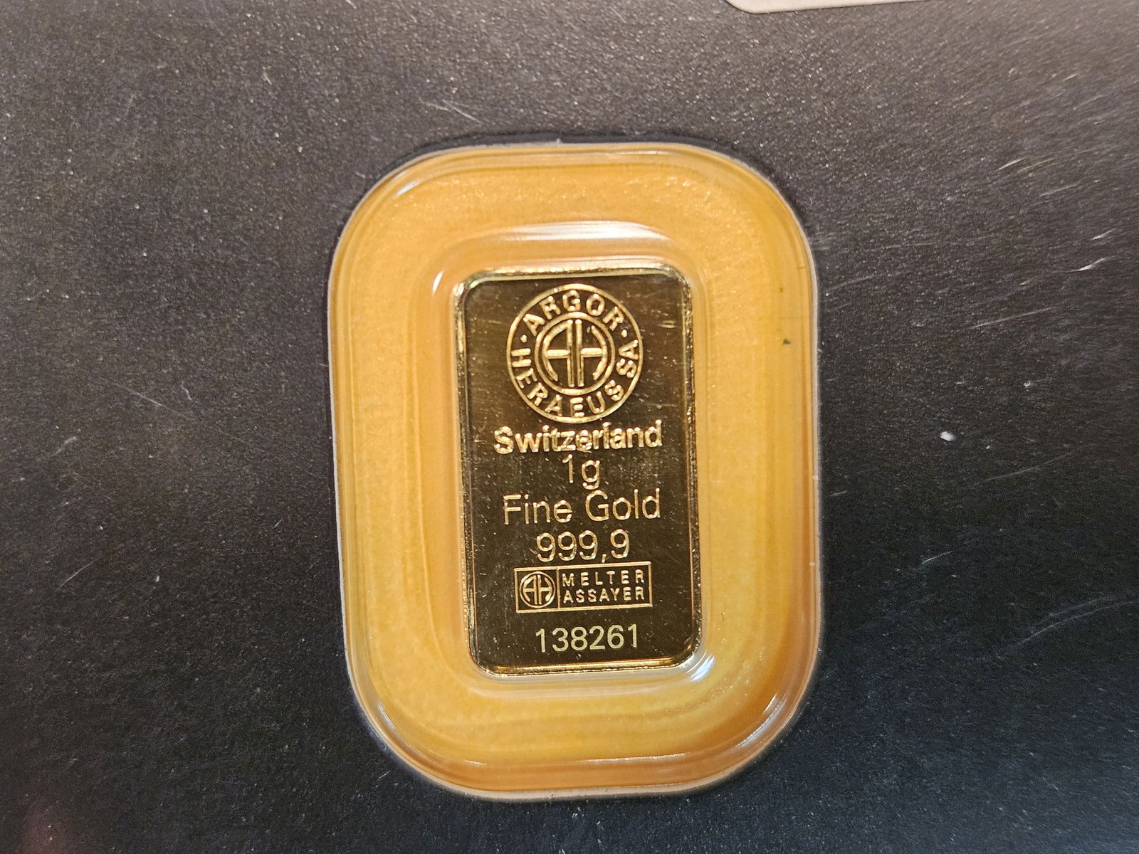 GOLD! Argor-Heraeus One gram .9999 fine Gold Bar (1 of 6)