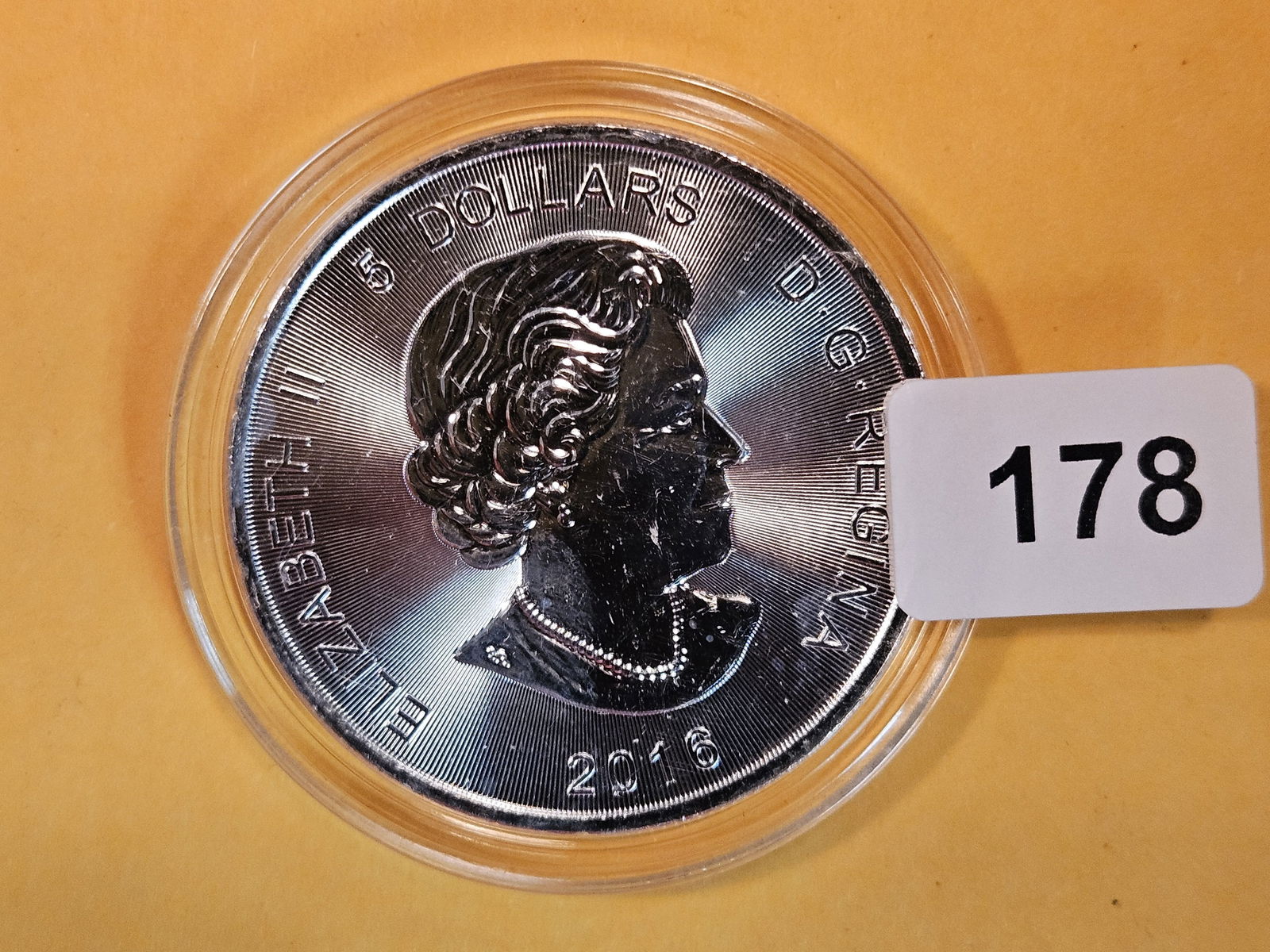 GEM 2016 Canada Silver Five Dollars (1 of 2)