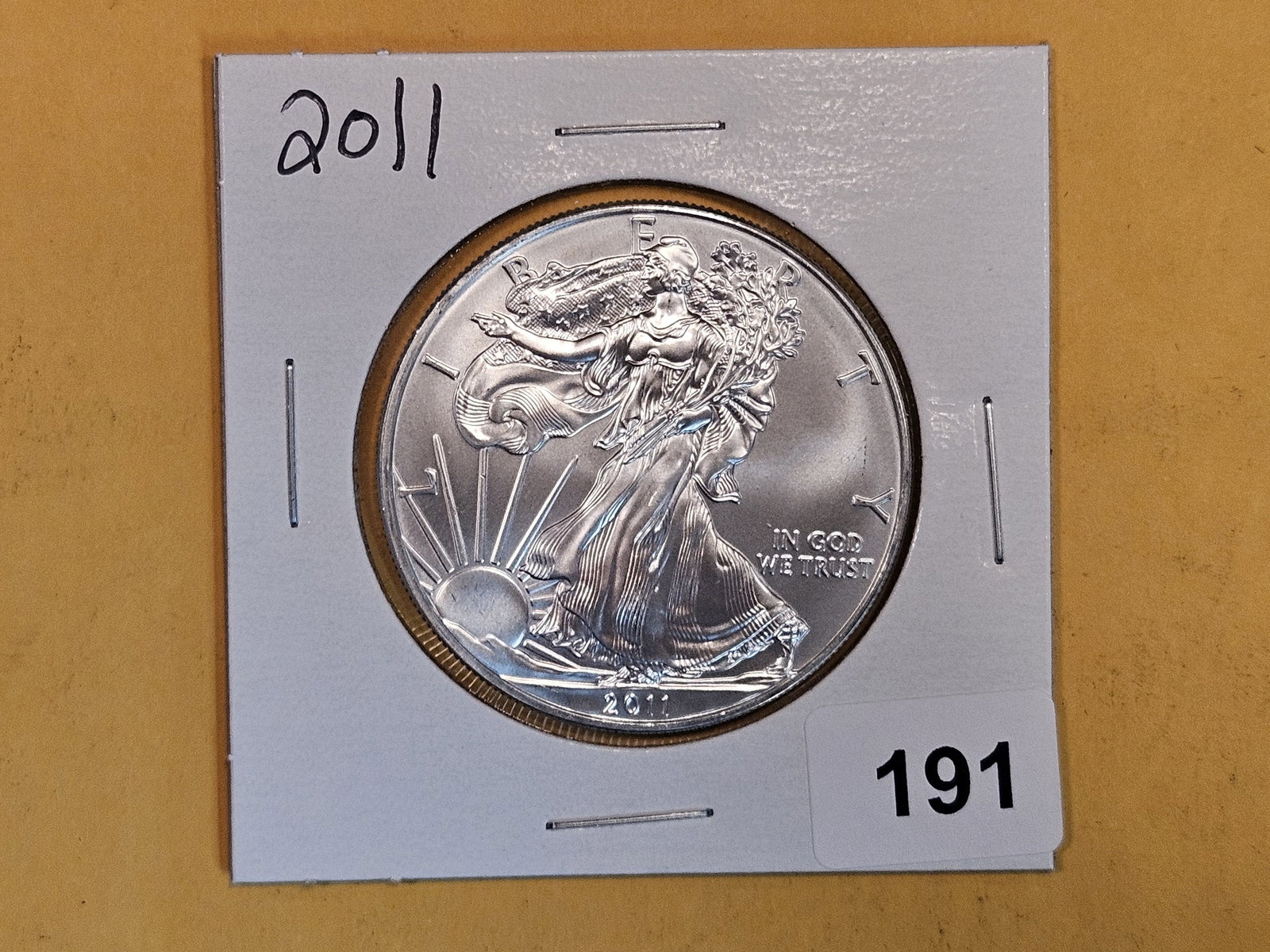 GEM Brilliant Uncirculated 2011 American Silver Eagle (1 of 2)
