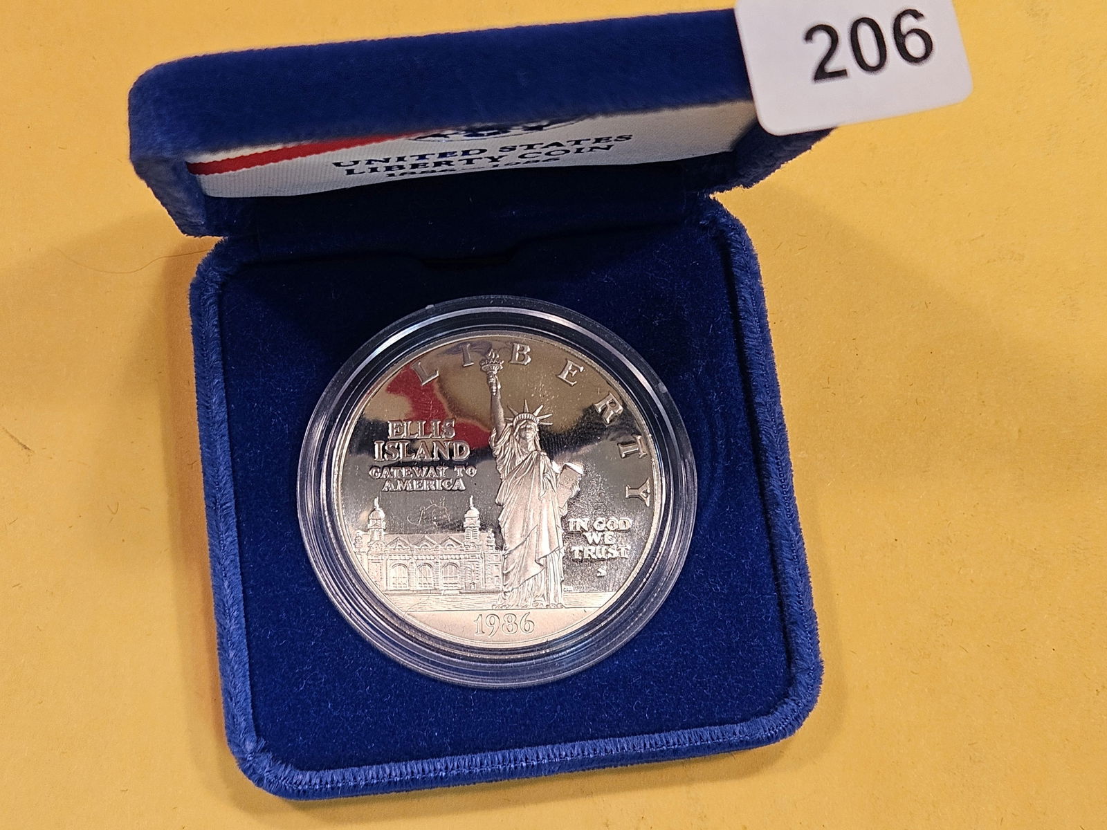 1986 Liberty Proof Deep Cameo Commemorative Silver Dollar (1 of 2)