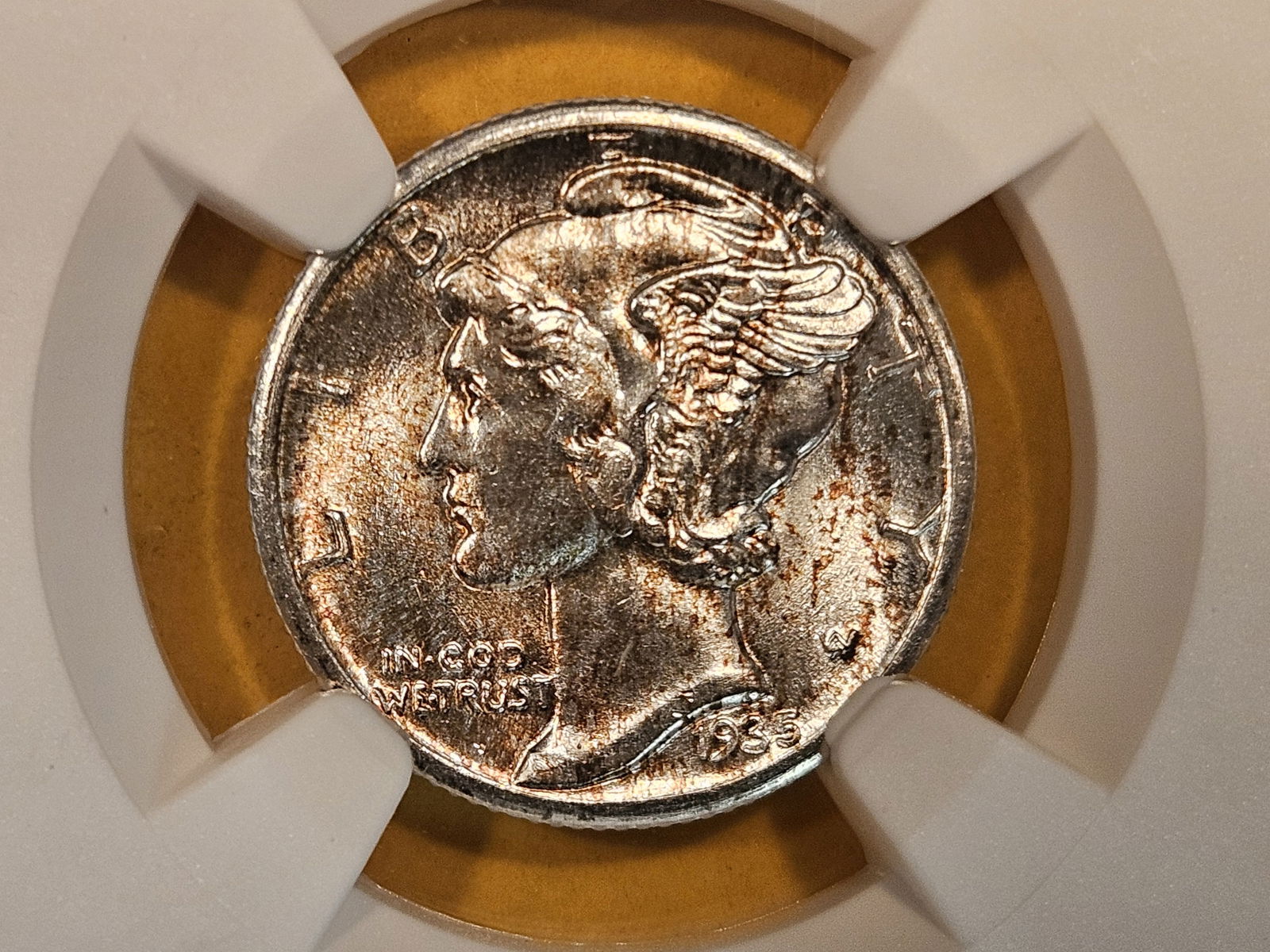 GEM! NGC 1935 Mercury Dime in Mint State 65 (1 of 4)