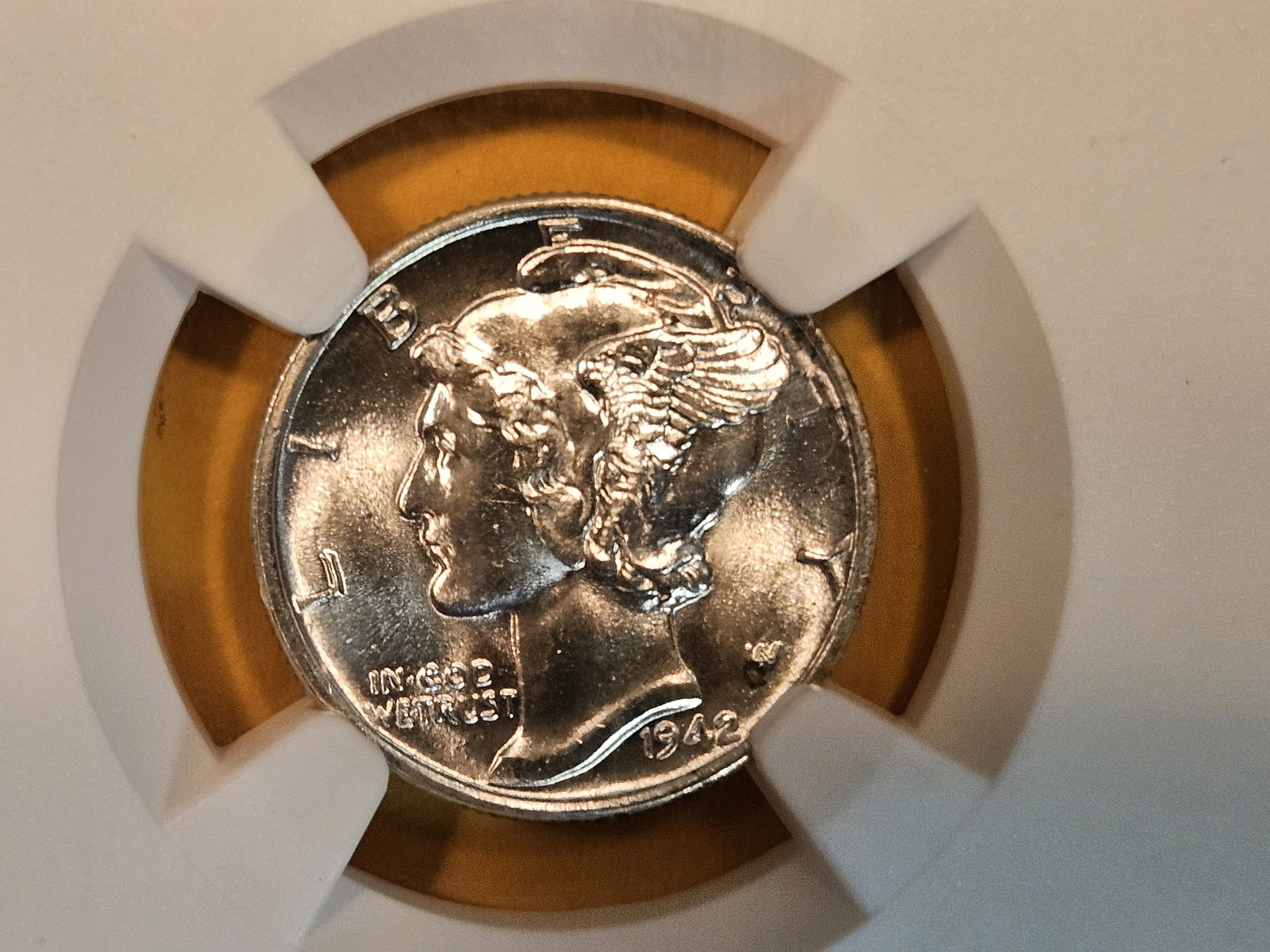 GEM! NGC 1942 Mercury Dime in Mint State 65 FB (1 of 3)