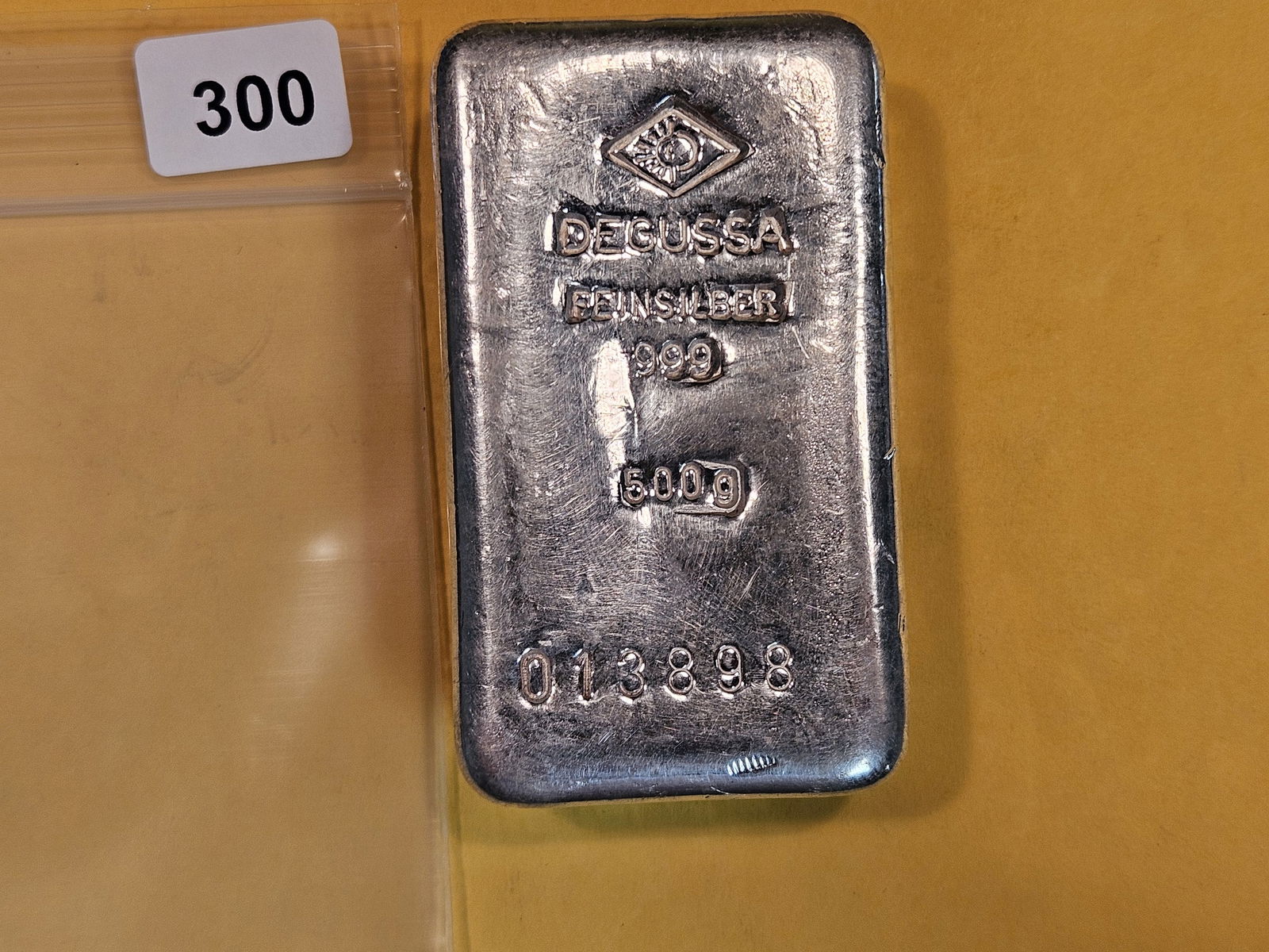 500 GRAM .999 fine silver bar (1 of 2)
