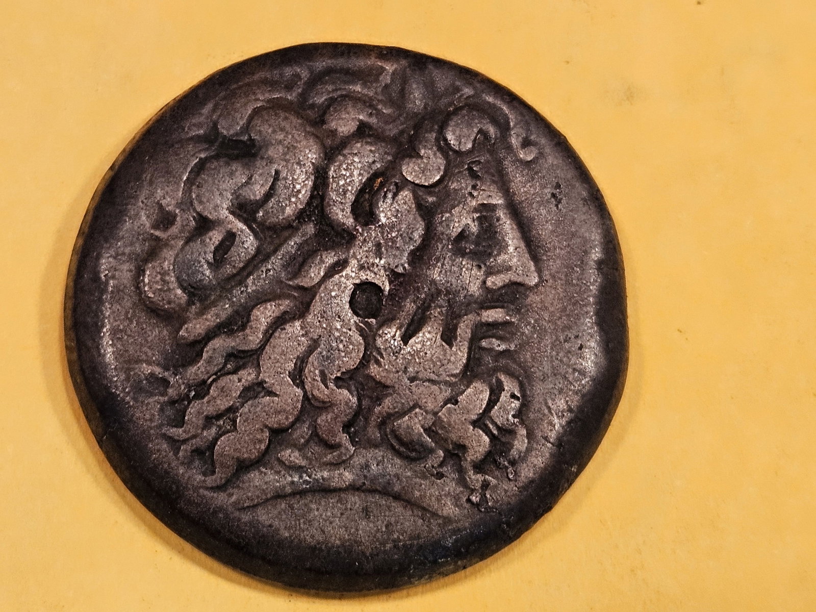 ANCIENT! Egypt. Ptolomy III 246 - 221 BC: 34.41 grams. Zues-Eagle