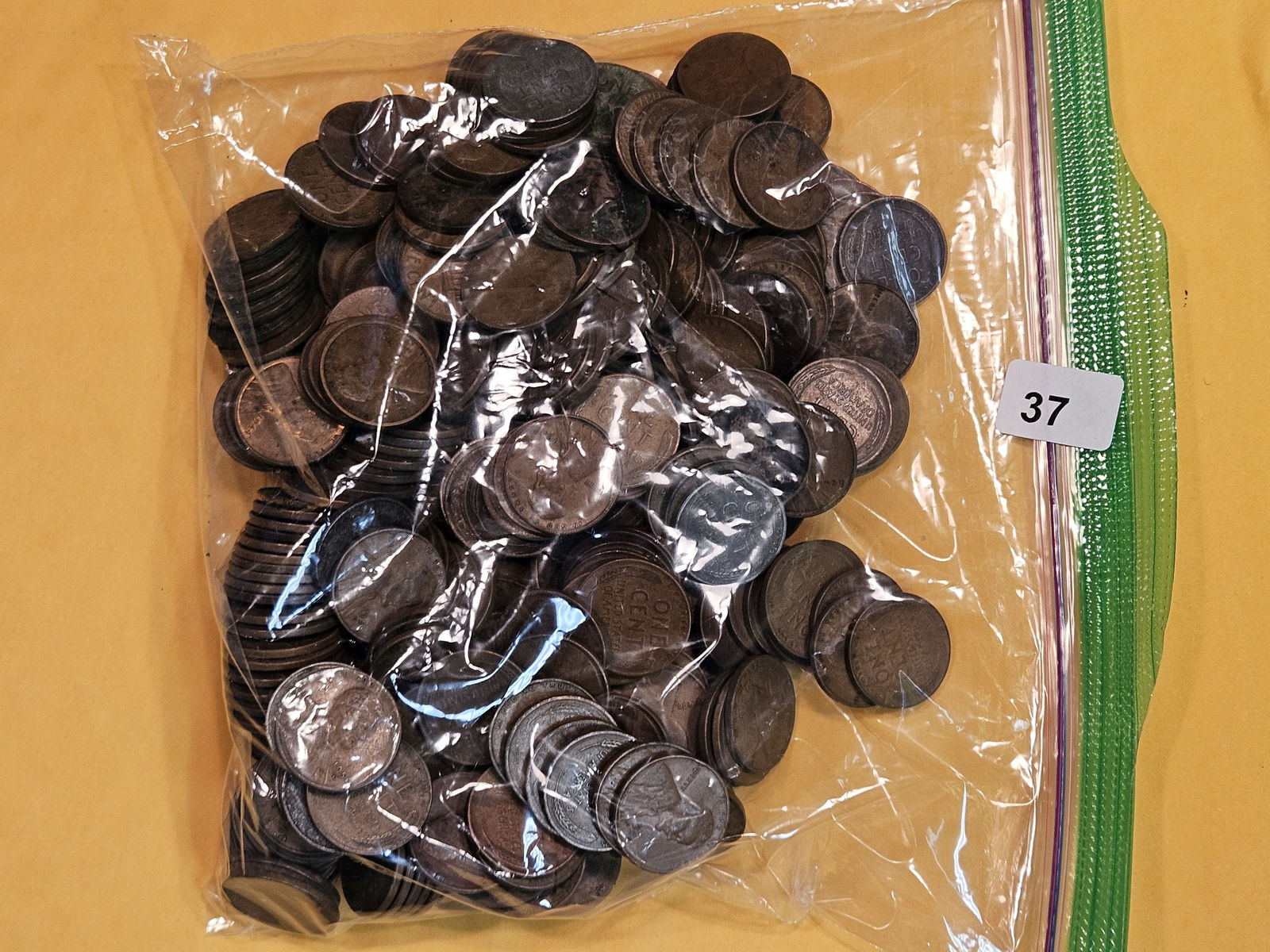 TWO POUNDS of mixed Wheat cents (1 of 1)