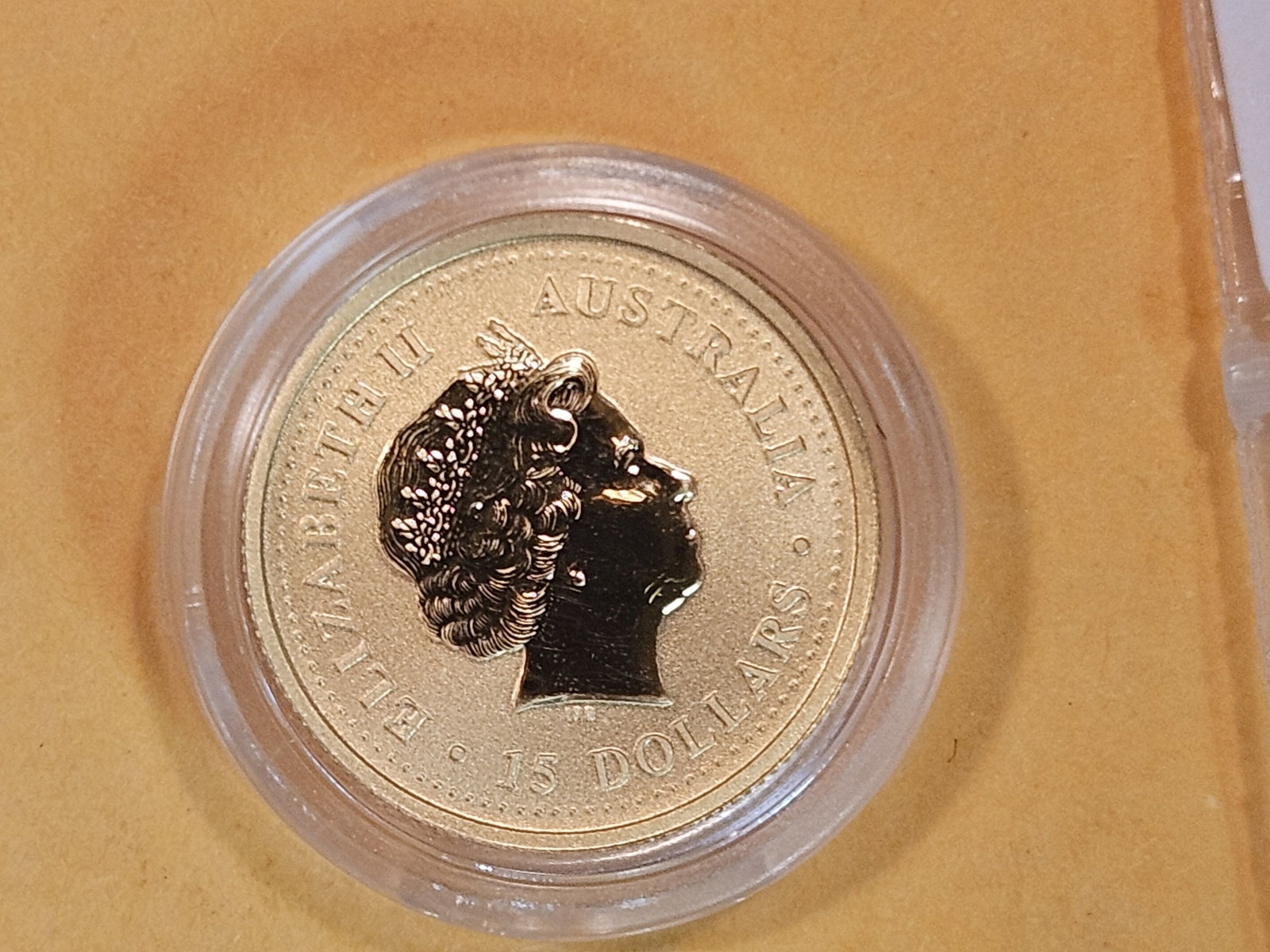 GOLD! GEM Brilliant Uncirculated 2006 Australia Gold Fifteen Dollars: Kangaroo reverse. In original plastic capsule