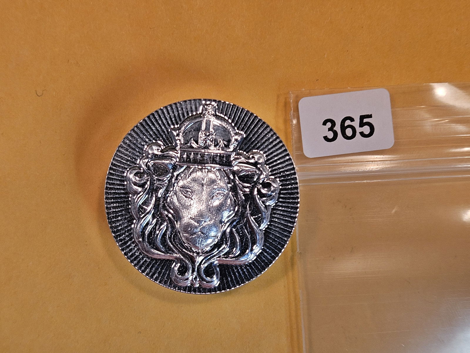 FIVE Troy ounce .999 fine silver round (1 of 4)