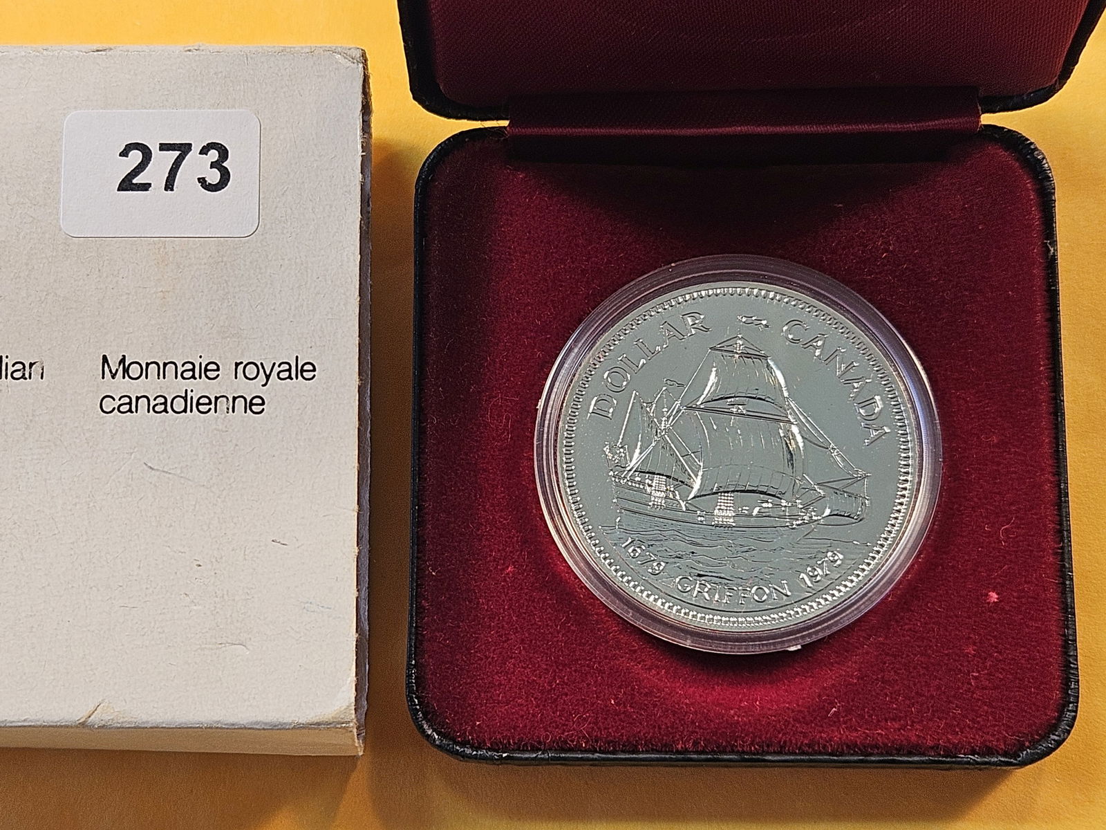 Royal Canadian Mint 1979 Proof Dollar (1 of 2)