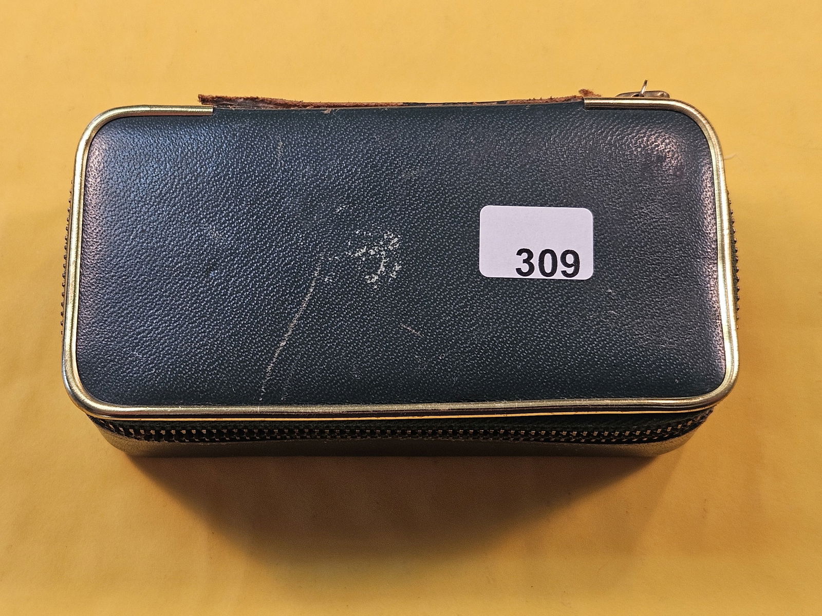 Hensoldt Wetzlar Opera Binoculars (1 of 3)