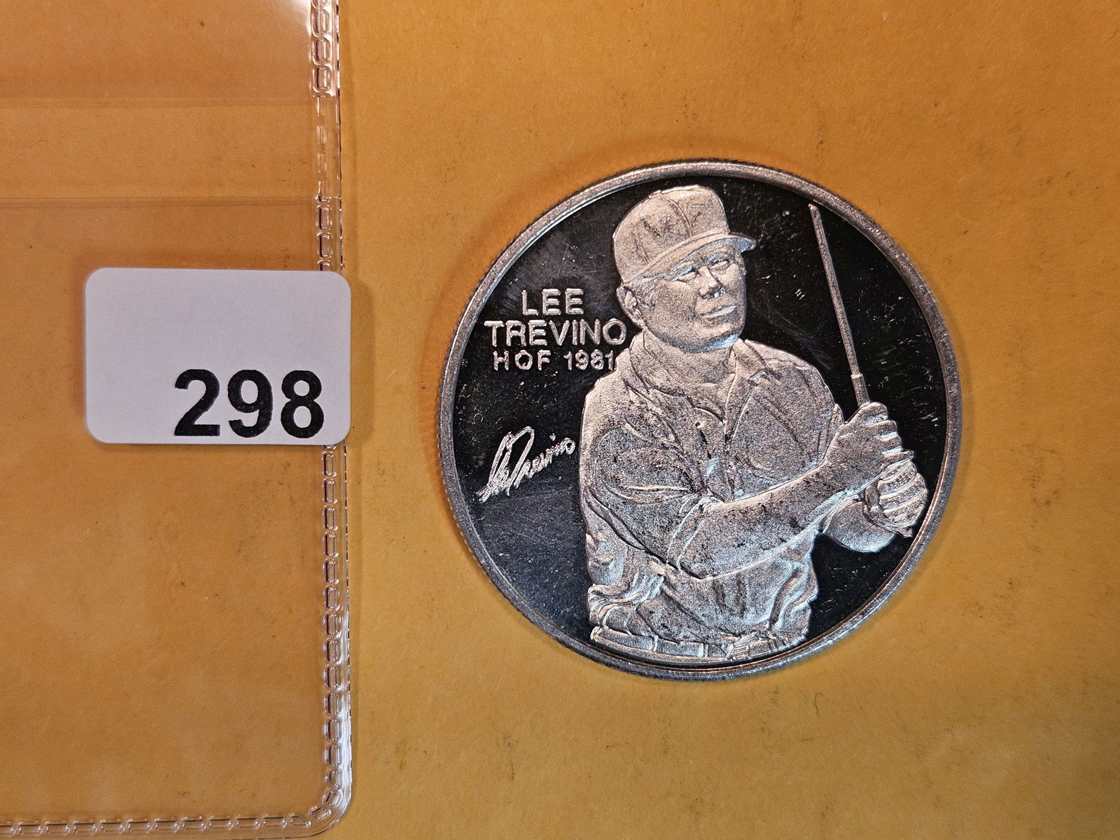 One Troy ounce .999 fine silver Proof art round (1 of 2)