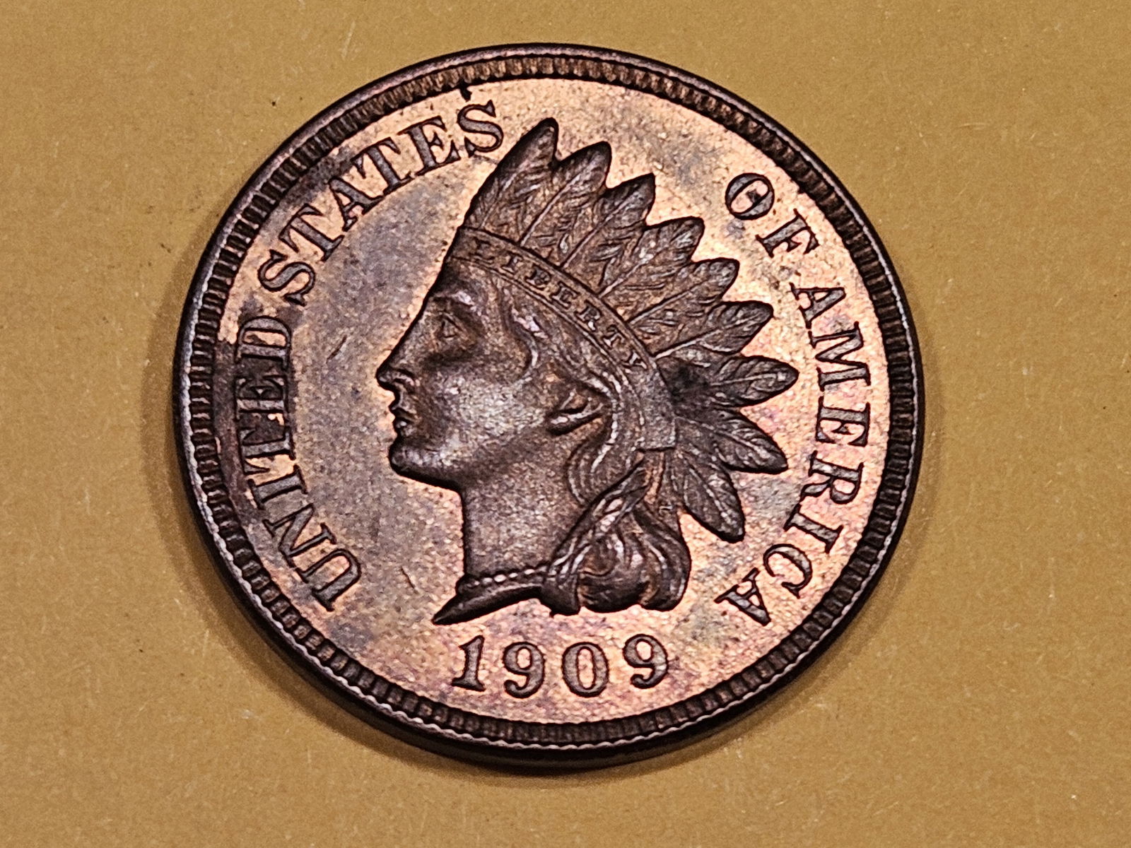 Nice 1909 Red-Brown Uncirculated Indian Cent (1 of 8)