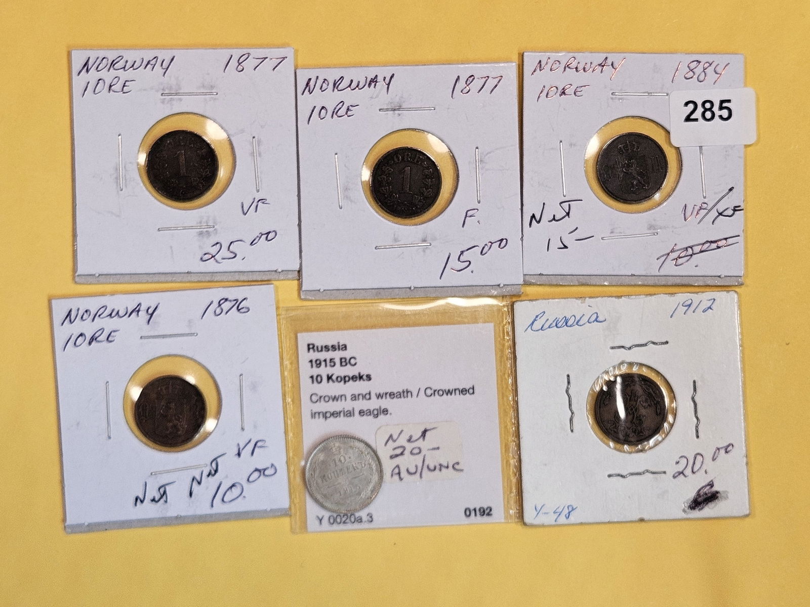 Six nicer, mixed, World coins (1 of 5)