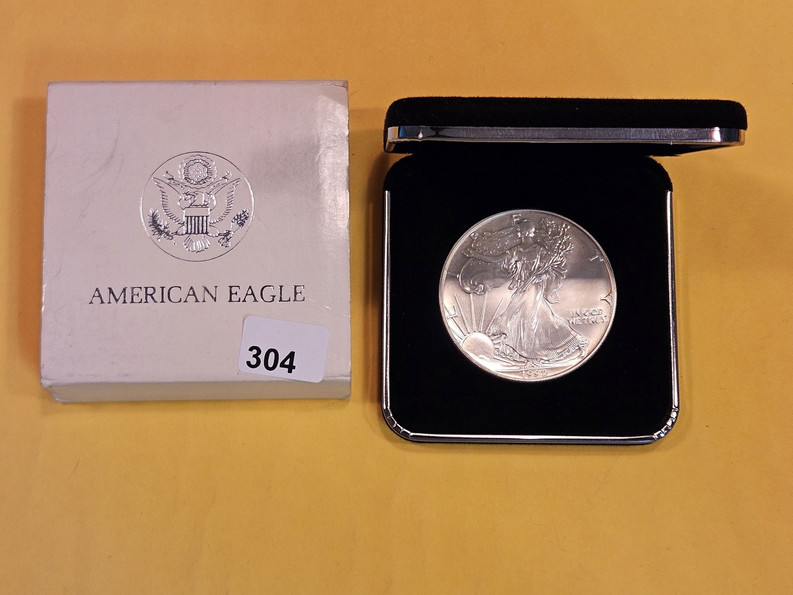 1992 GEM Brilliant Uncirculated American Silver Eagle (1 of 2)