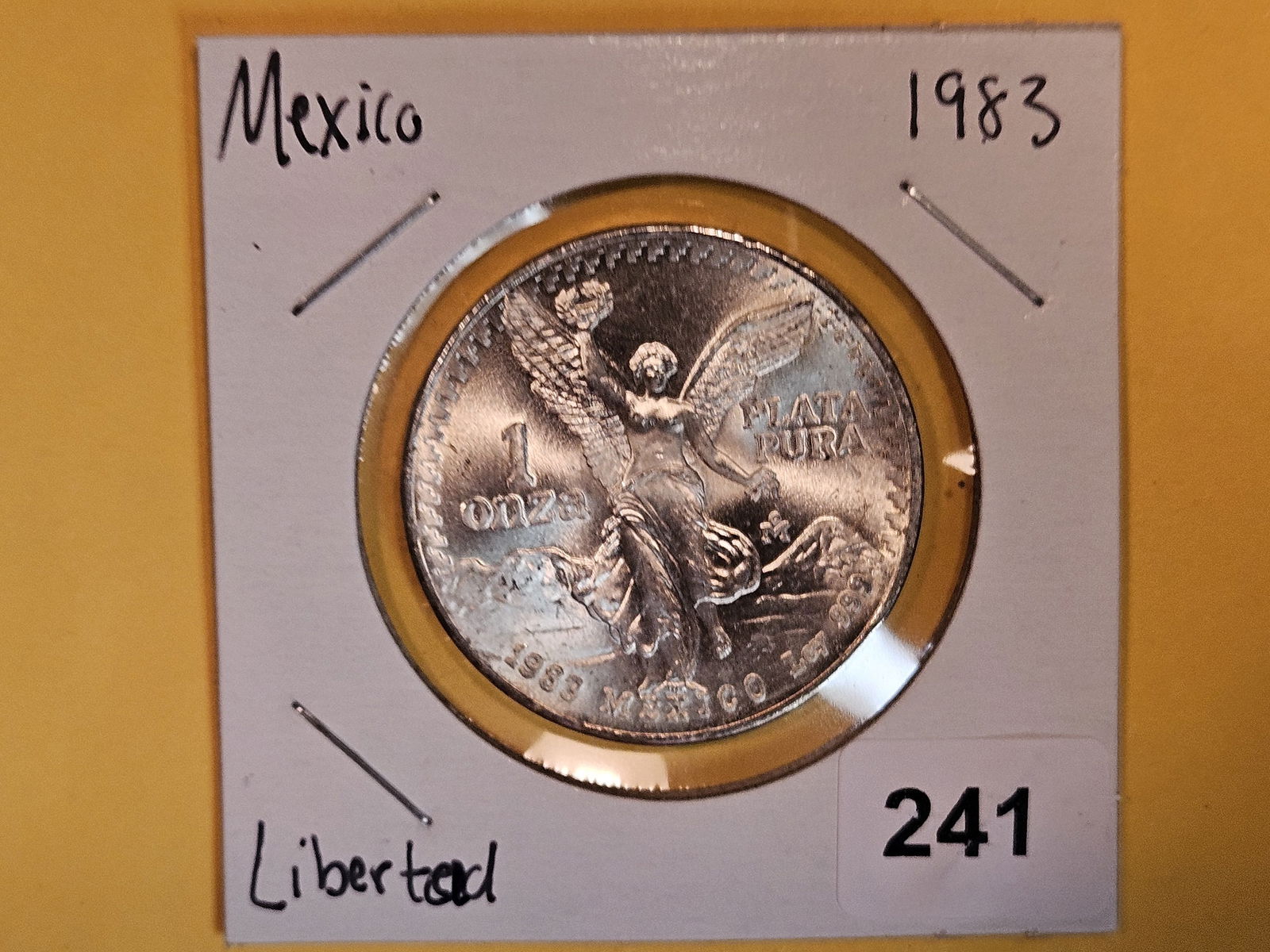 GEM Brilliant Uncirculated 1983 Mexico silver 1 Onza (1 of 2)